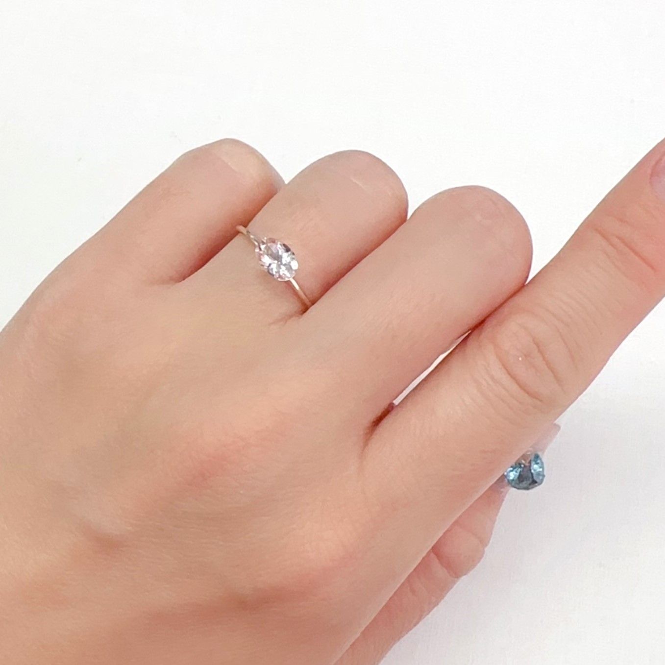 モルガナイト ブラジル産 0.55ct[240326769]6.8x4.7mm前後