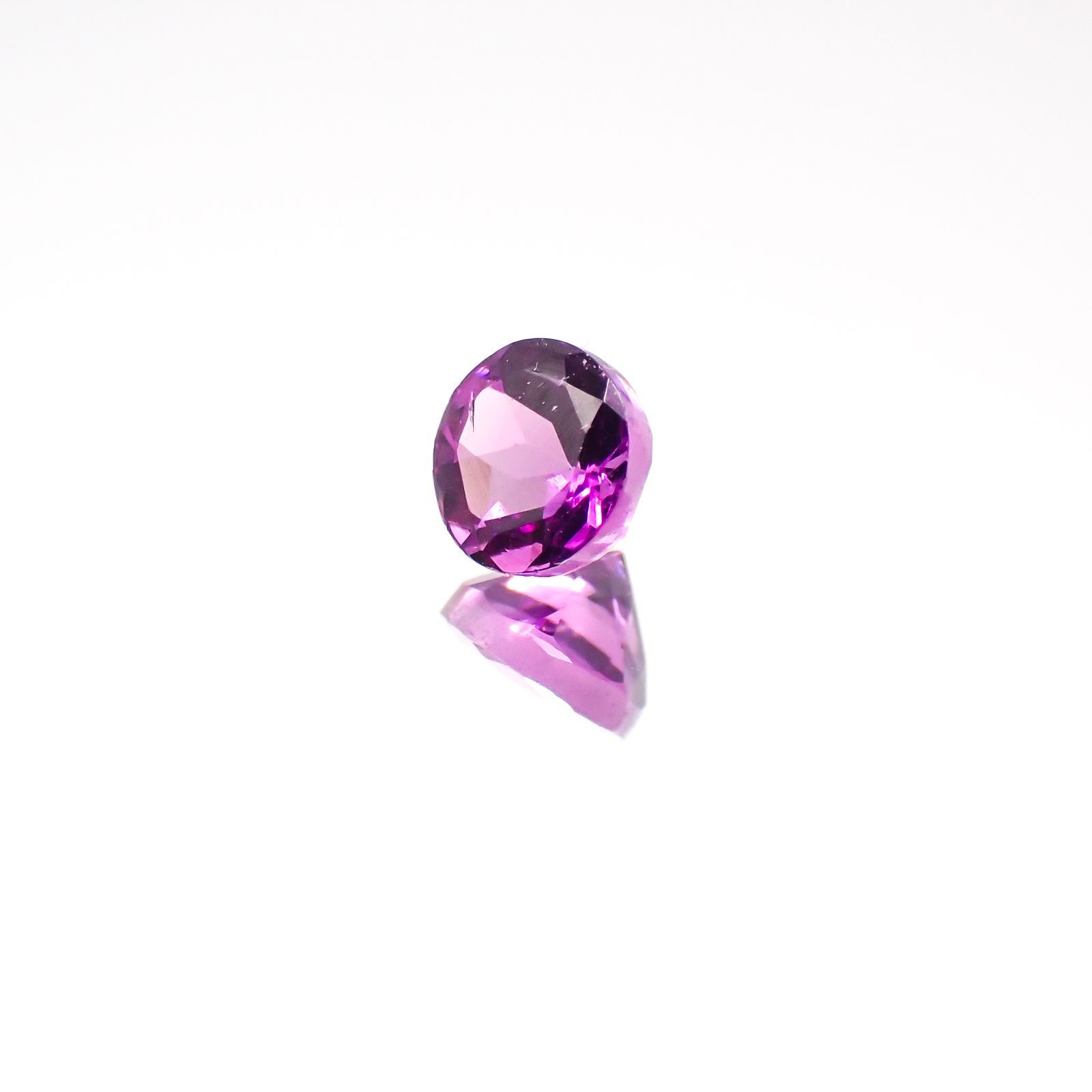 マラヤガーネット(宝石名ガーネット)タンザニア産 0.42ct 識別済[230823054]4x4mm前後