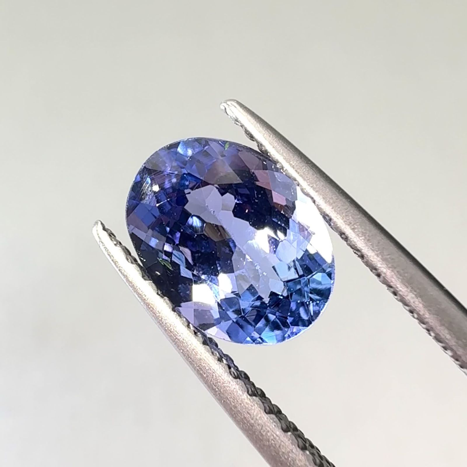 タンザナイト(宝石名タンザナイト) タンザニア産 識別済 1.63ct / 8.5