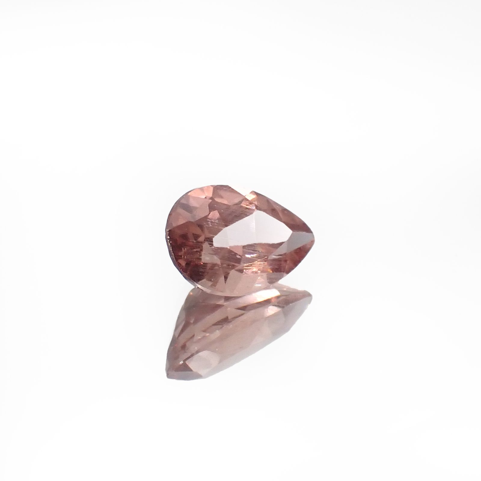 ピンクアパタイト ブラジル産 0.94ct[231224937]7.7x5mm前後