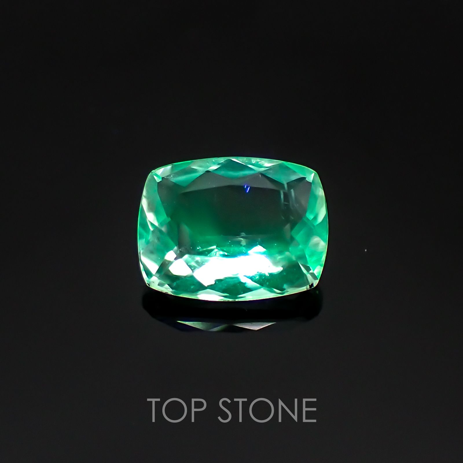ハイアライトオパール メキシコ産 ルース 0.8ct[20118244]7.5×5.8mm前後