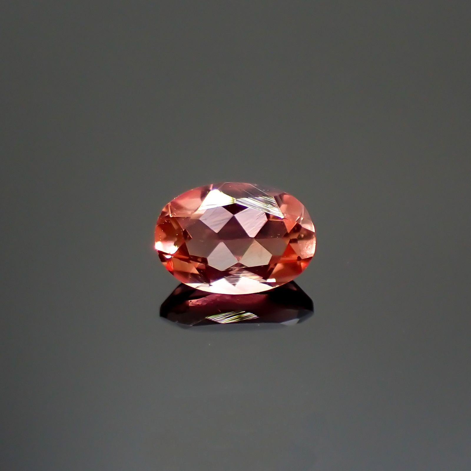 アンデシン(宝石名アンデシン)チベット産 識別済 0.59ct / 6.6x4.6mm前後 [220115259]