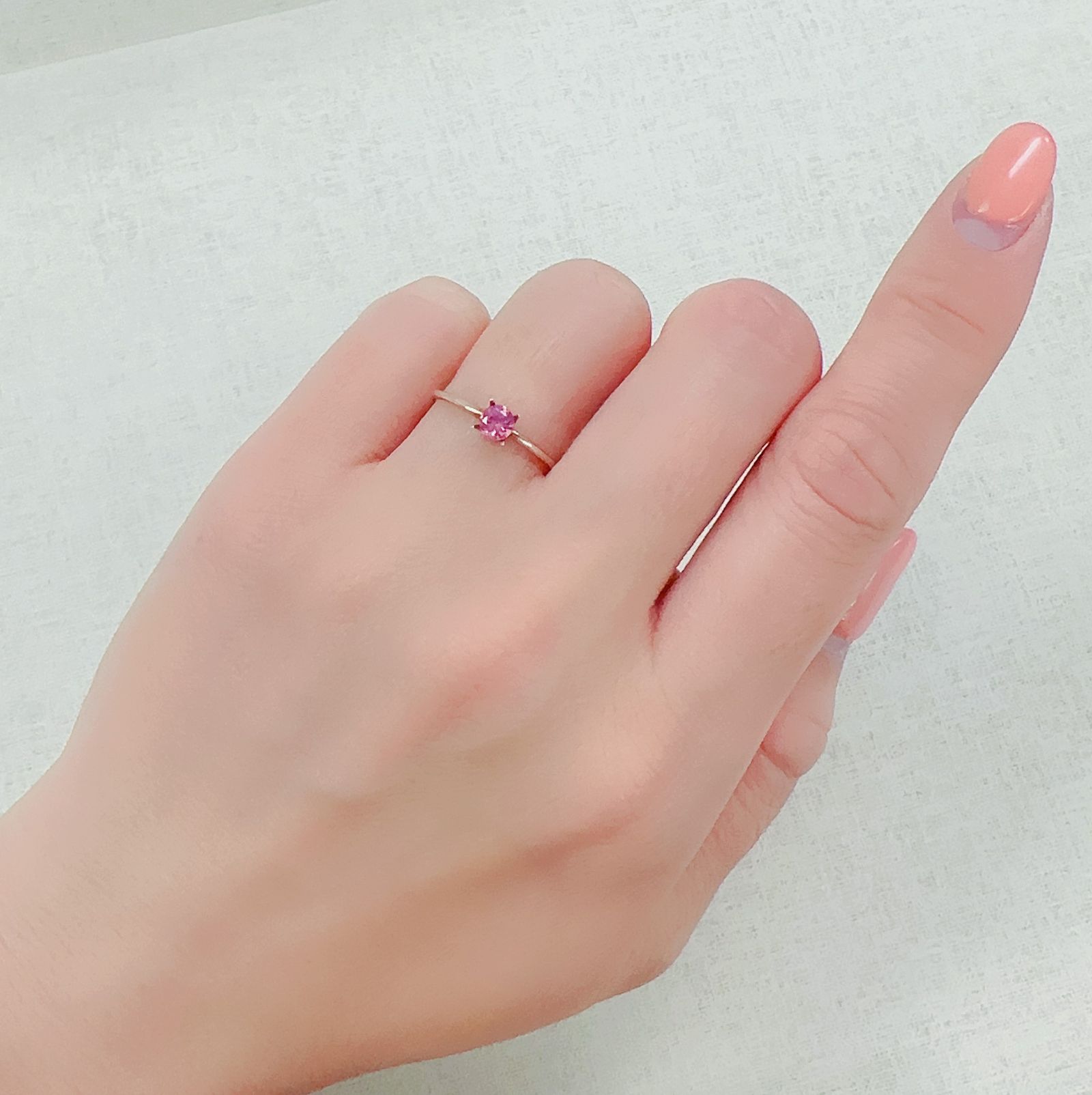 ピンクスピネル(宝石名ピンク・スピネル)タンザニア産 0.26ct 識別済[230321138]3.9x3.8mm前後
