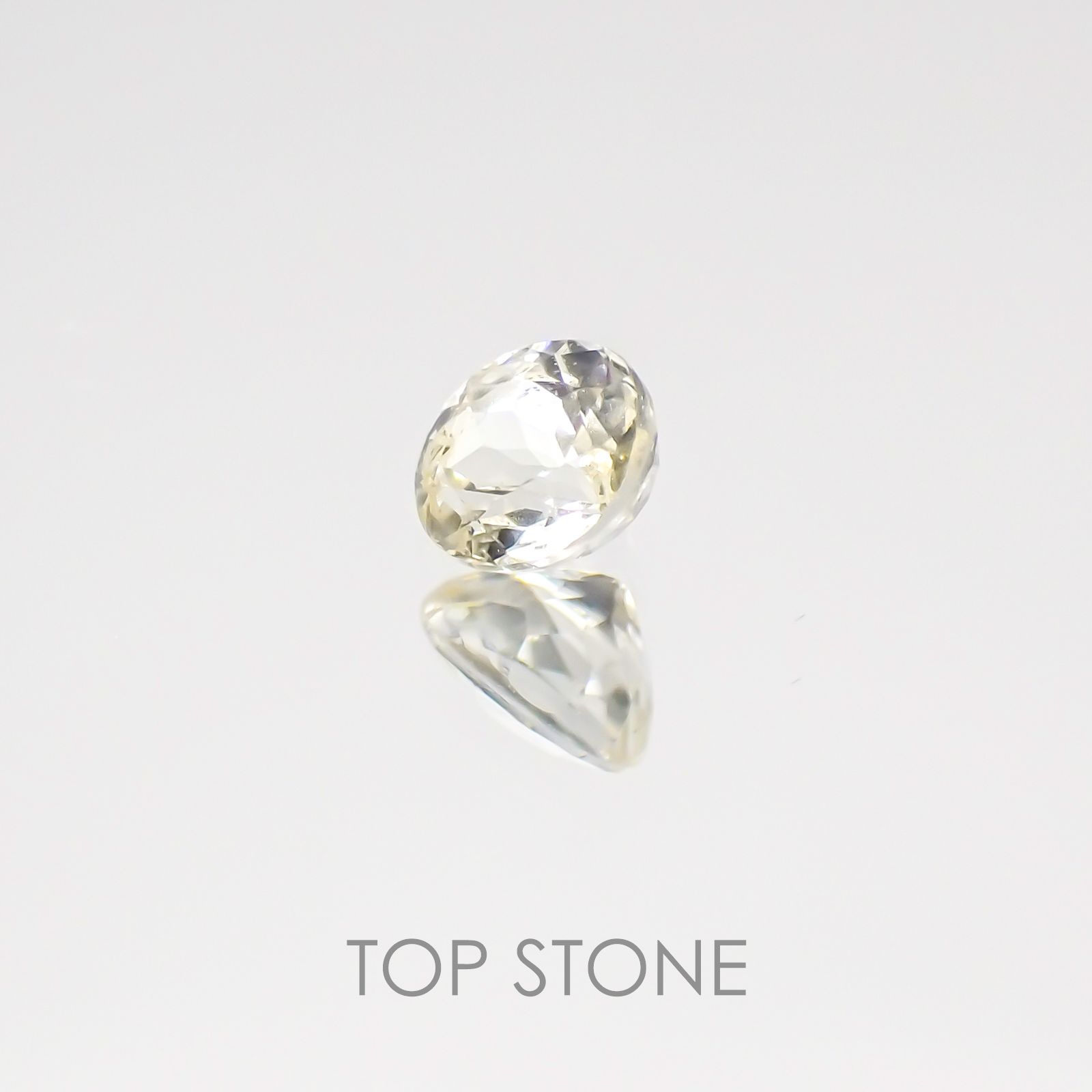 リューコガーネット ミャンマー産 ルース 0.23ct[20106671]3.8×3.3mm前後