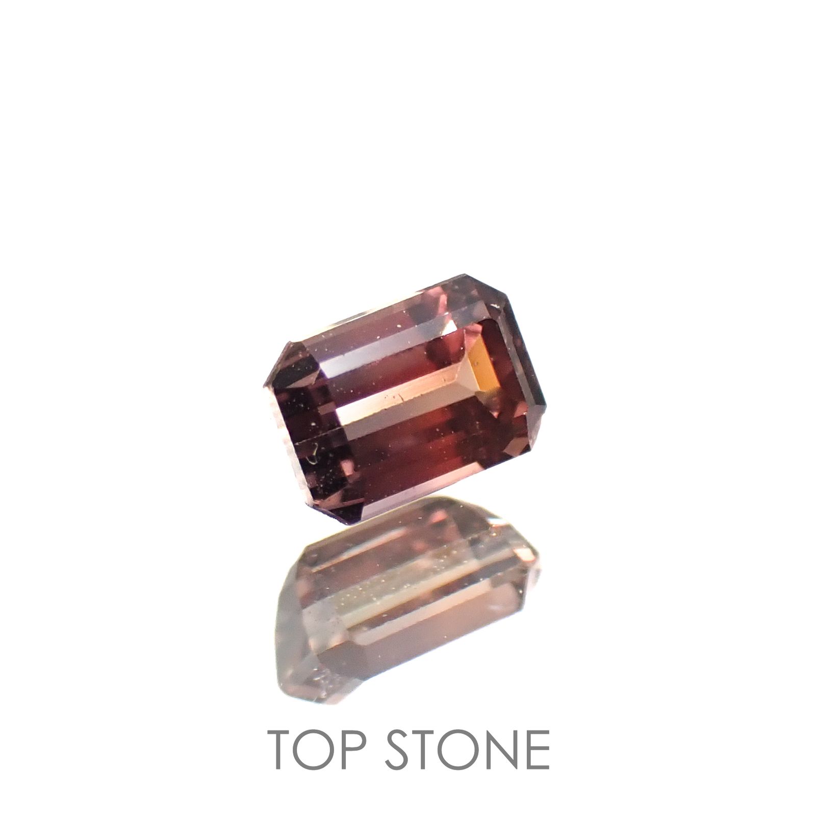 バイカラーサファイア(宝石名バイカラー・サファイア)タンザニア・ソンゲア鉱山産 0.31ct 識別済[220717153]4.1x2.8mm前後