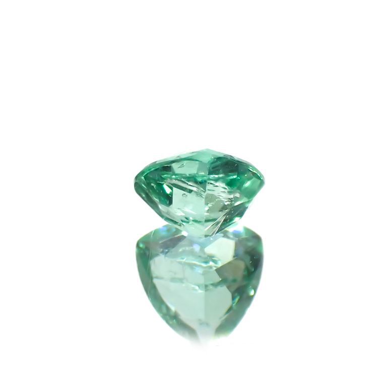 パライバトルマリン(宝石名トルマリン/別名パライバ・トルマリン)ブラジル・パライバ州バターリャ鉱山産 0.32ct 識別済[221018810]4.5x4.5mm前後