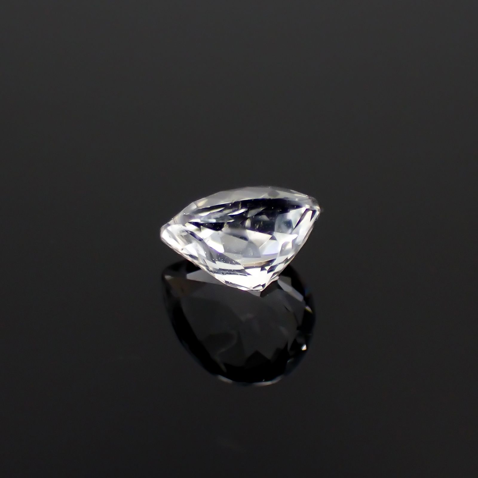 フェナカイト(宝石名フェナカイト)ブラジル産 0.54ct 識別済[230923397]6x4.9mm前後