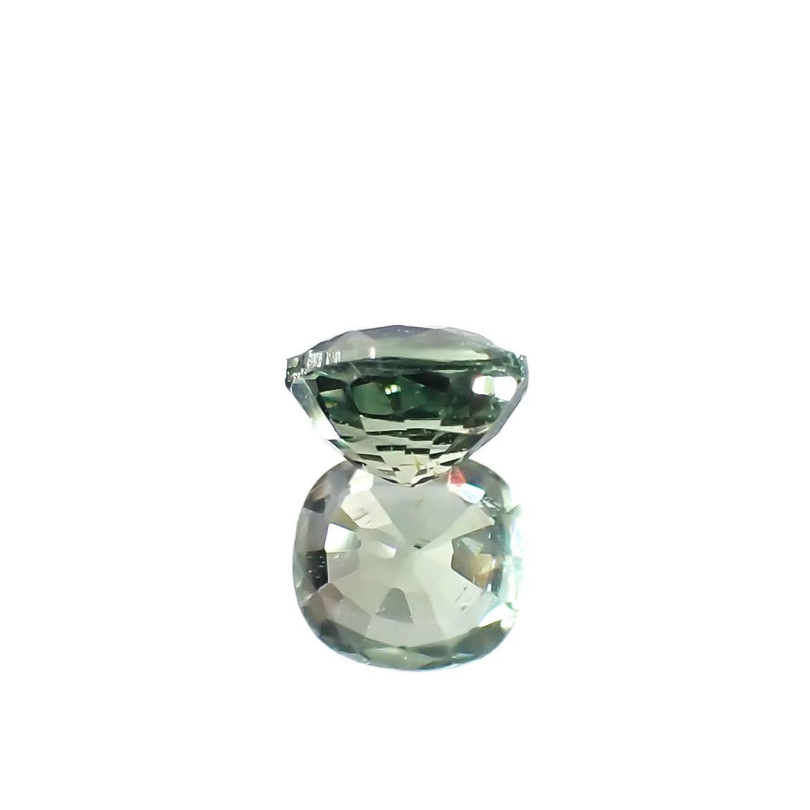 グリーンクリソベリル(宝石名クリソベリル)スリランカ/マダガスカル産 0.28ct 識別済[231225021]3.8x3.6mm前後