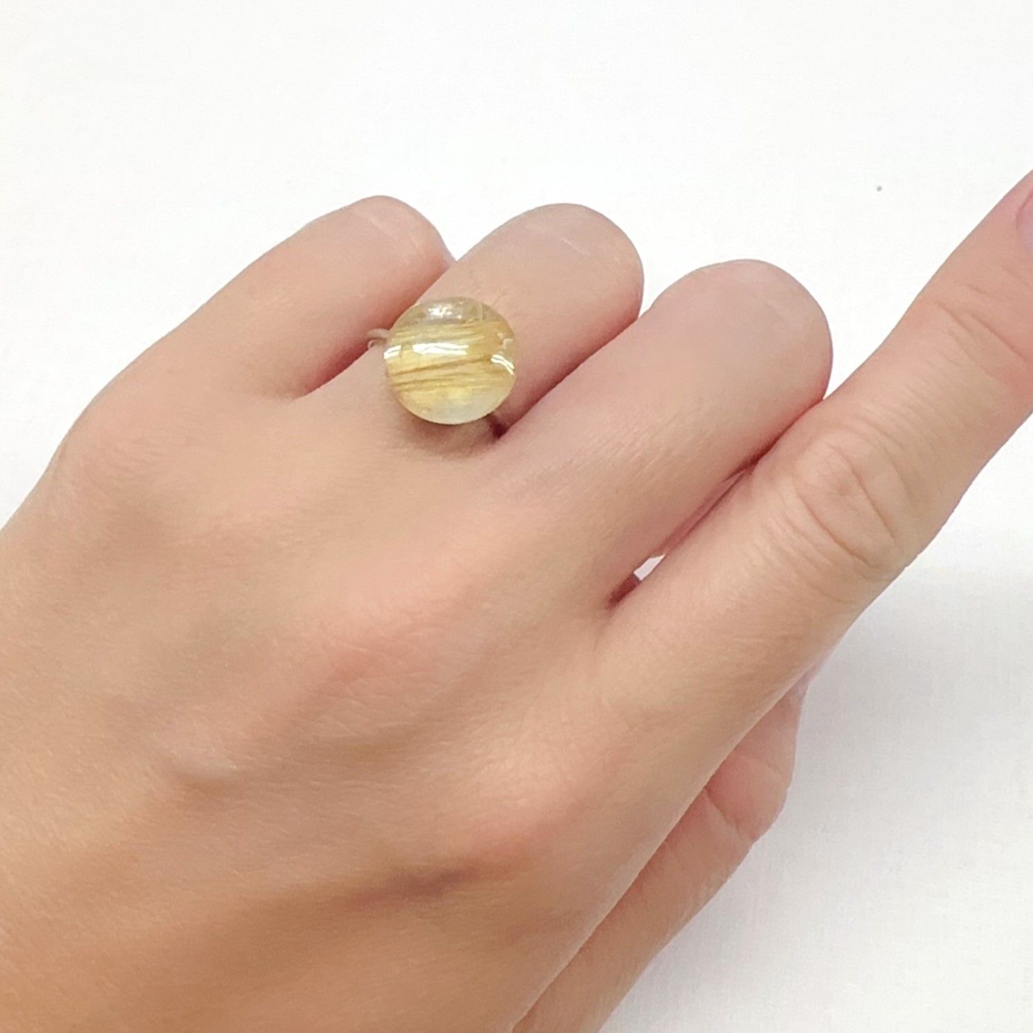 タイチンルチルクオーツ ブラジル産 5.47ct[240427314]12.2x12.1mm前後