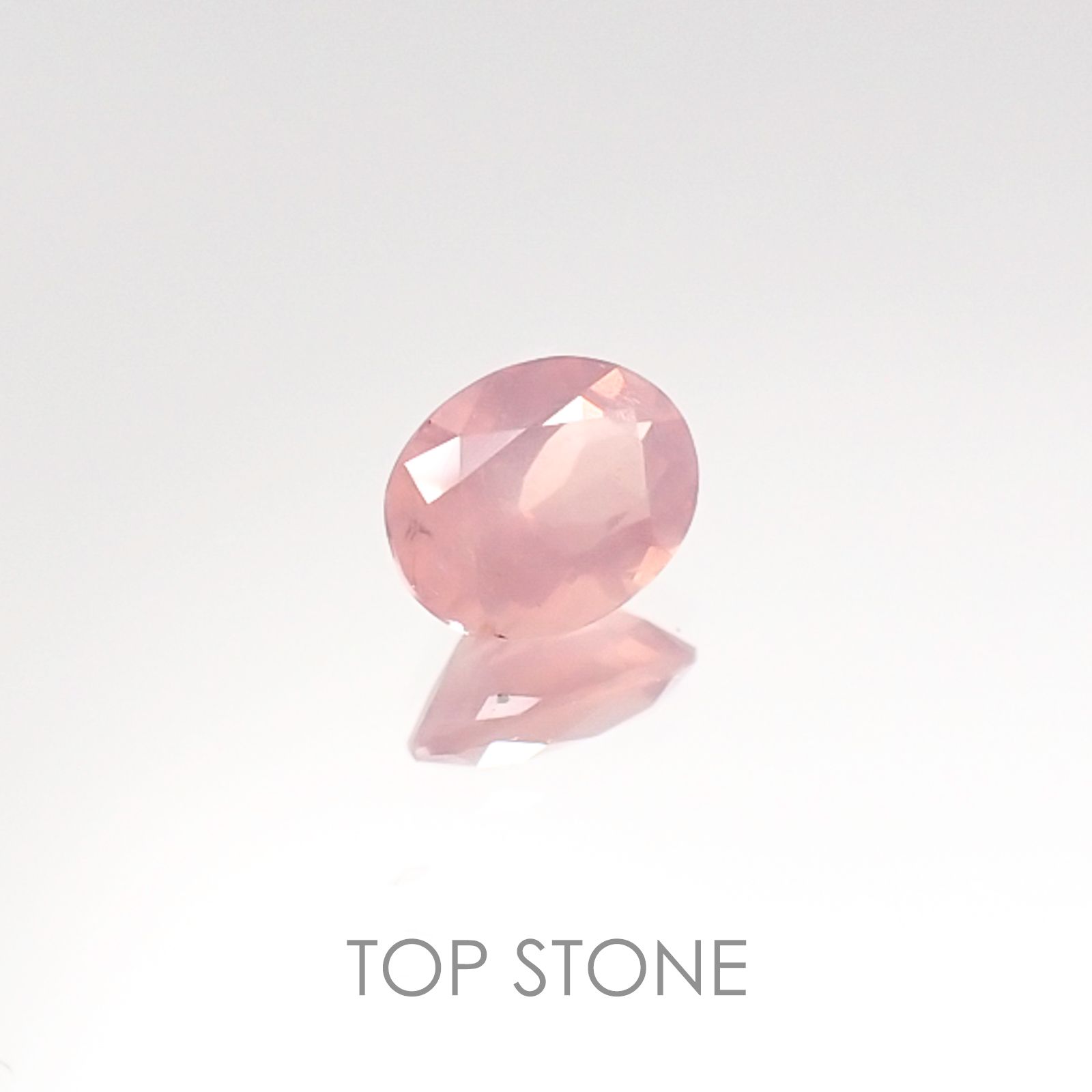 ディープローズクォーツ モザンビーク産 ルース 0.44ct[20106461]5.7×4.6mm前後