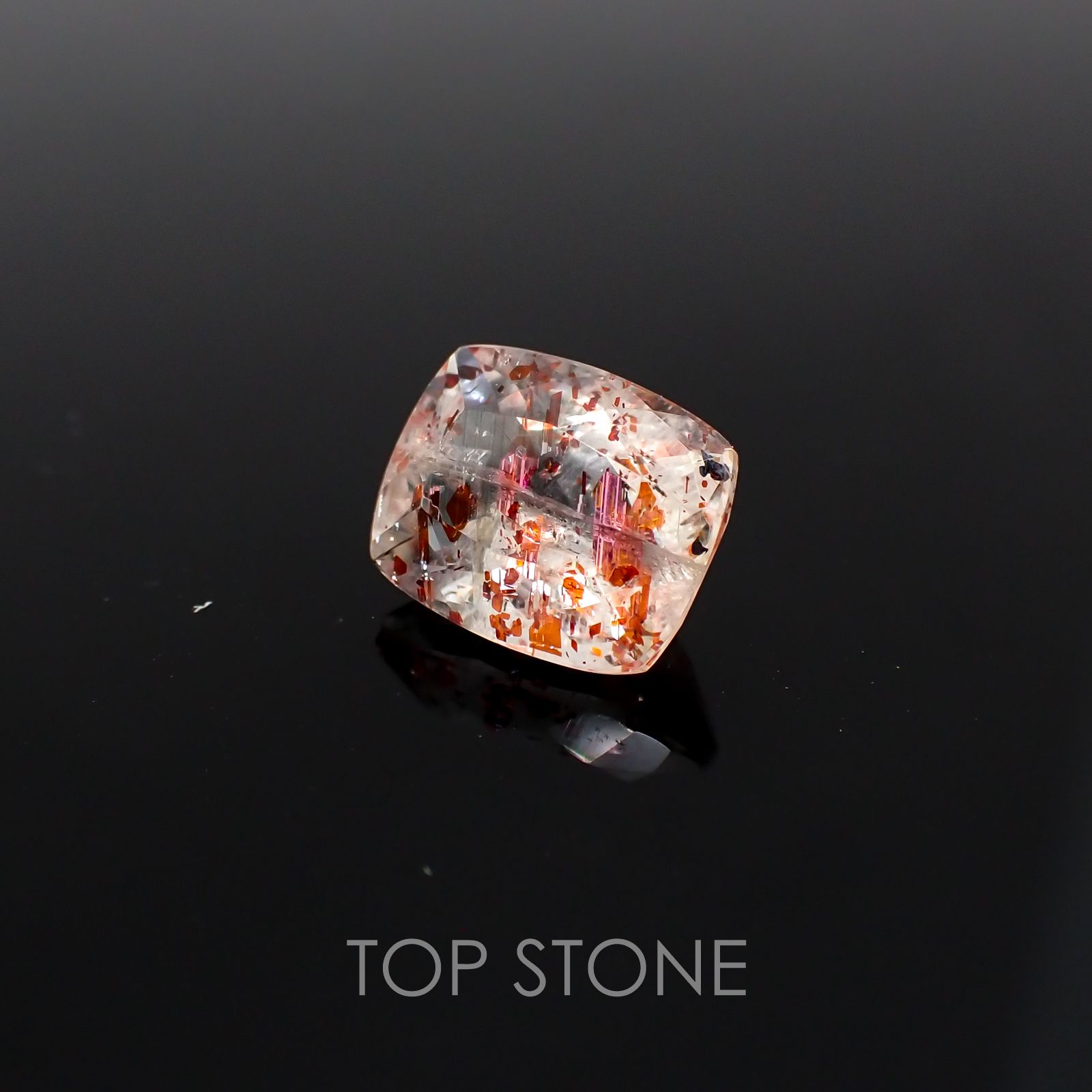 イリュージョンサンストーン(宝石名フェルドスパー) タンザニア産 2.43ct 識別済[210310193]9.1×7.4mm前後