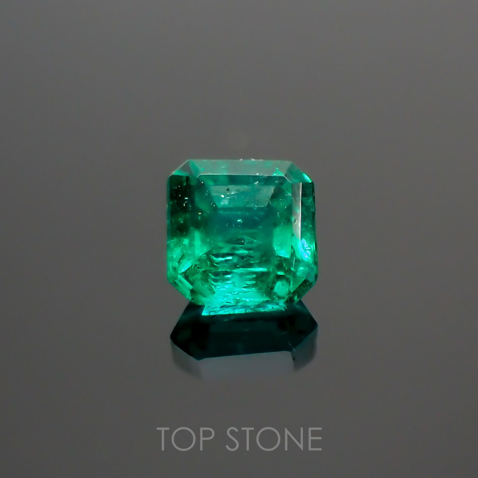 エメラルド コロンビア産 ルース 0.11ct[201912835]2.8×2.7mm前後
