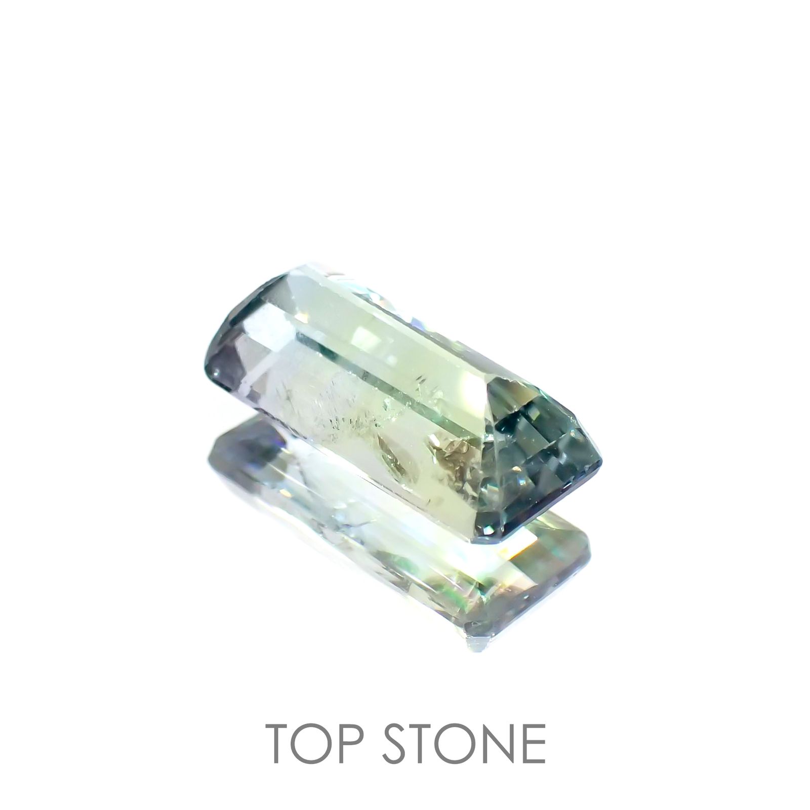 パーティカラータンザナイト(宝石名パーティカラード・ゾイサイト) タンザニア産 3.033ct ソ付(彩珠)[210410777]12×5.7mm前後