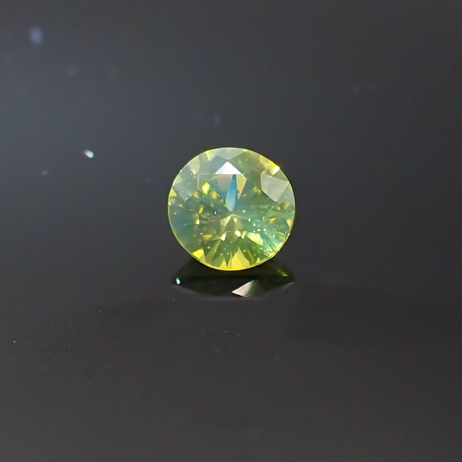 クリソベリル(宝石名クリソベリル)スリランカ産 0.29ct 識別済[220817255]4.1x4mm前後