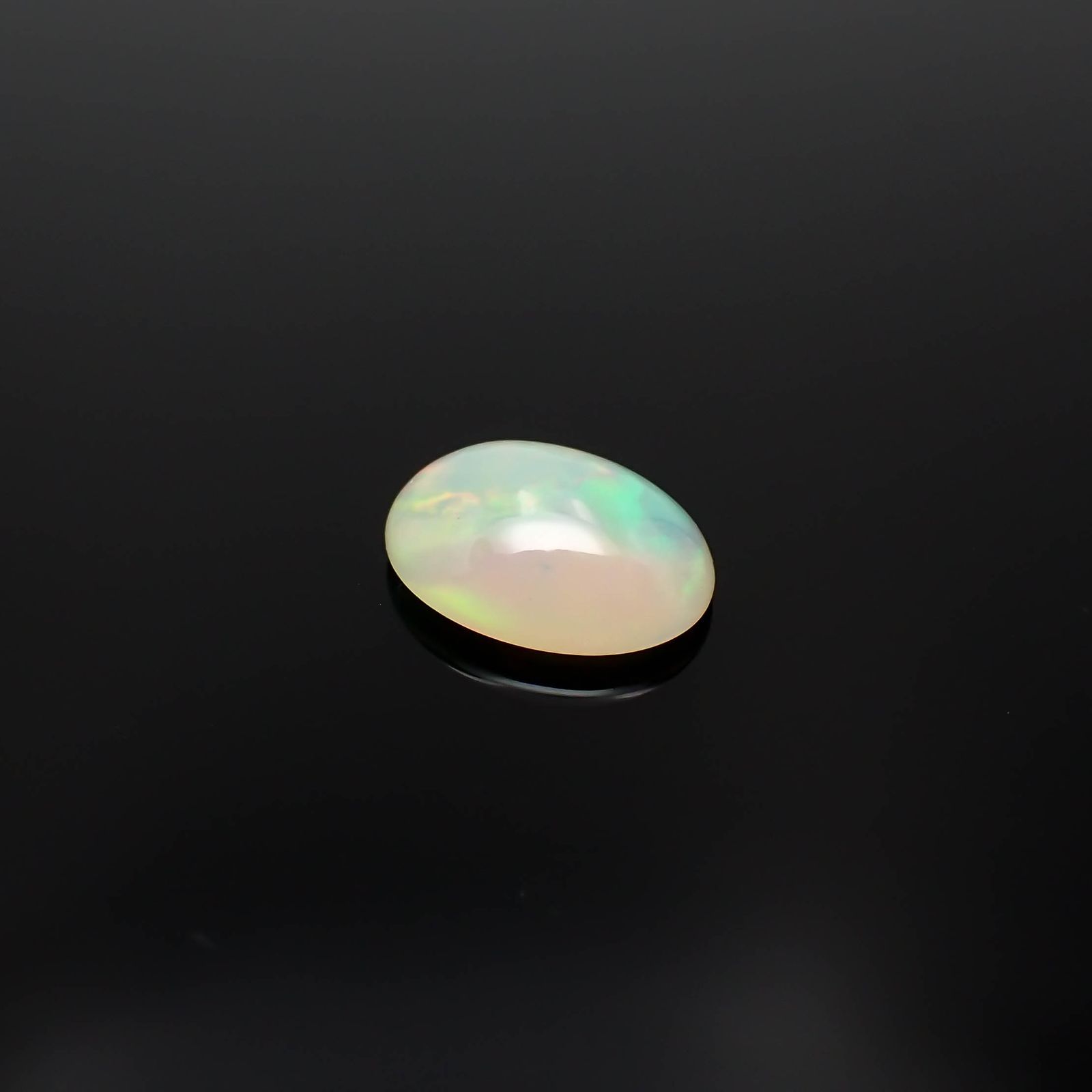 エチオピアオパール(宝石名オパール)エチオピア産 1.21ct 識別済[231224641]10x8mm前後