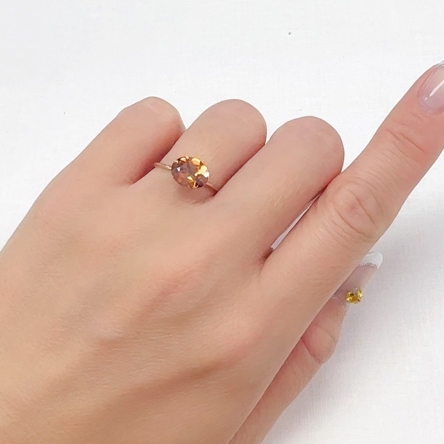 オレンジジルコン スリランカ/カンボジア産 2.18ct[240728499]8.9x7.2mm前後