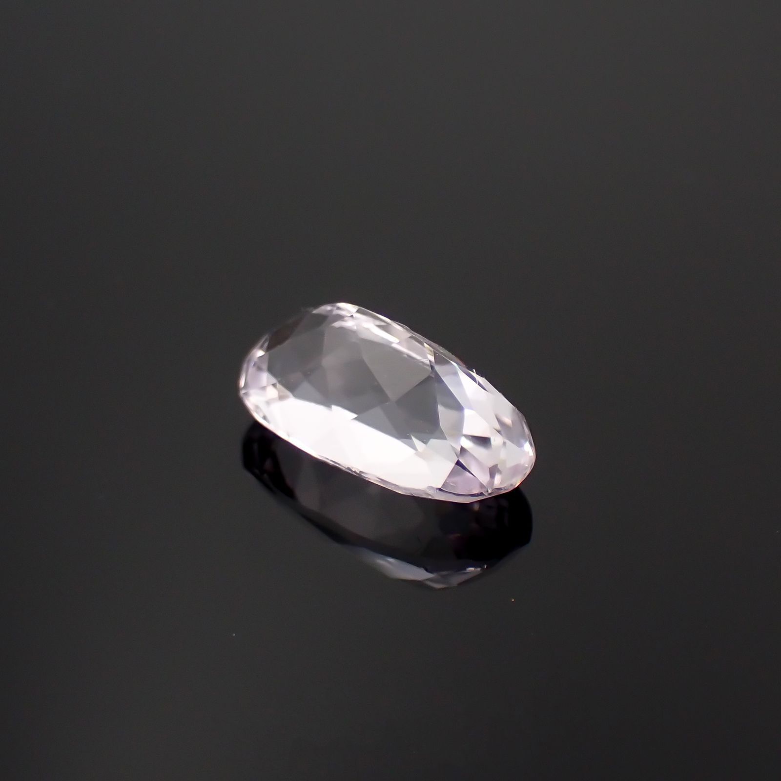 クンツァイト アフガニスタン産 2.31ct[240219606]10.7x5.8mm前後