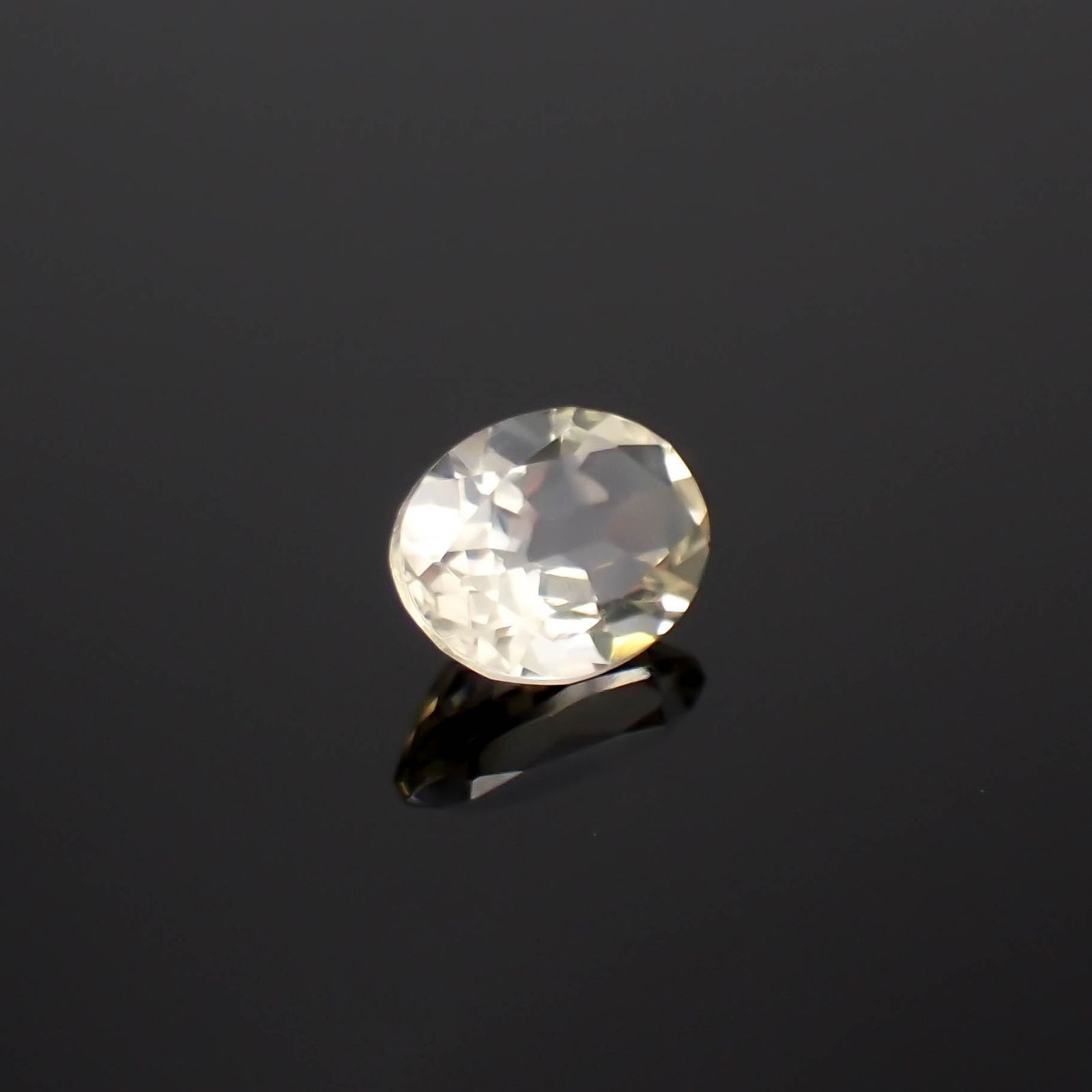 ゴールデンラブラドライト メキシコ産 1.11ct / 8x6mm前後 [251220369]