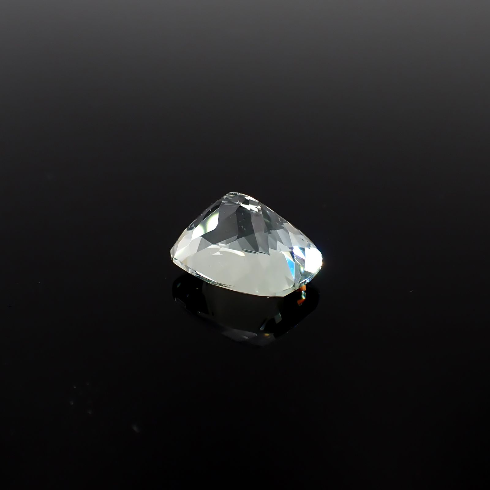 オリゴクレース(宝石名オリゴクレース)タンザニア産 3.35ct 識別済[240628005]10.6x8.6mm前後