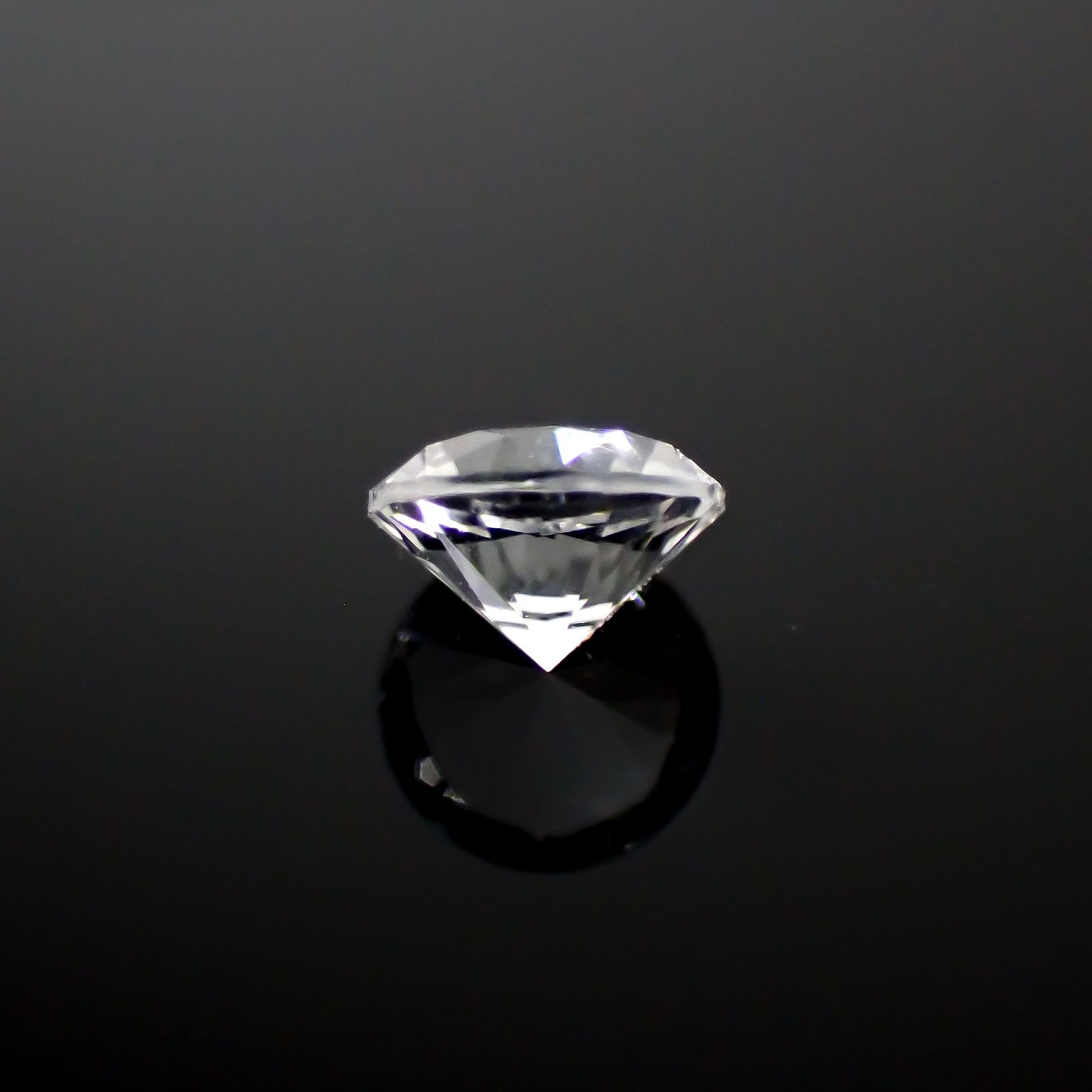 フェナカイト ロシア産 0.28ct [241129481]4.2x4.2mm前後 | TOP STONE(トップストーン)