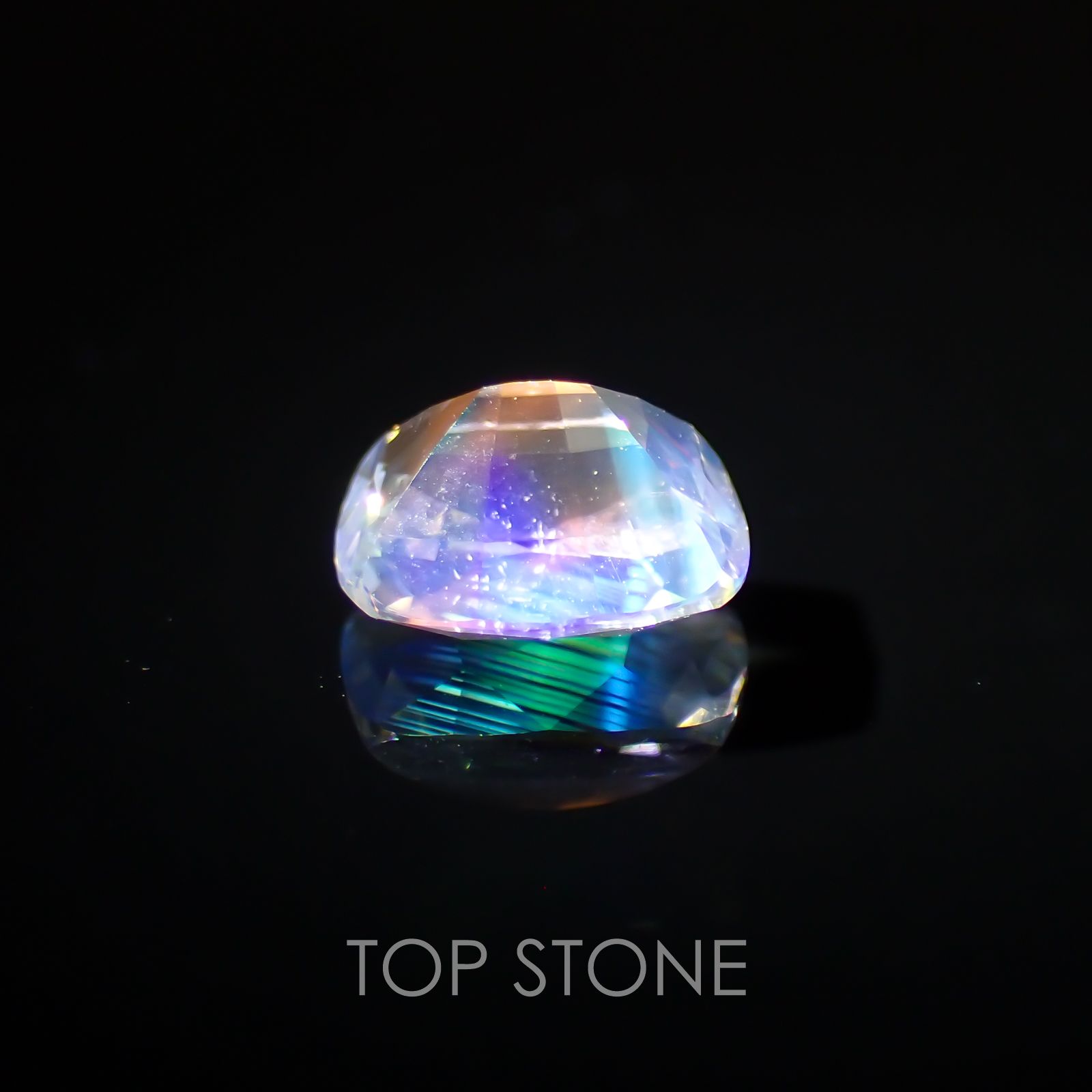 レインボームーンストーン(アンデシンラブラドライト) マダガスカル産 ルース 0.87ct[210310128]6.6×5.5mm前後