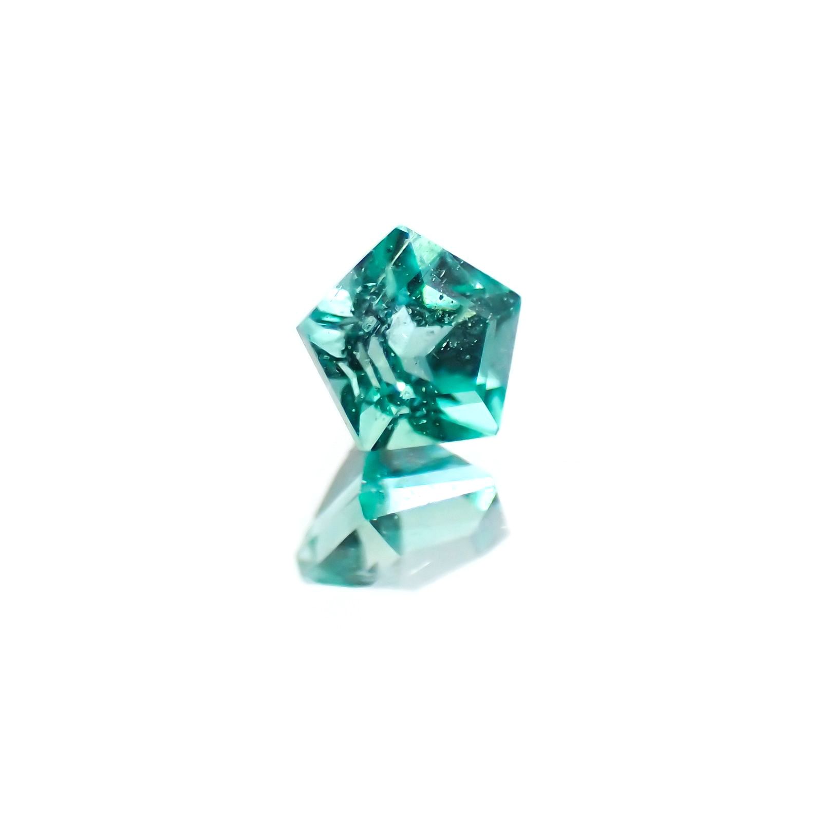 ◇ペンタゴンカット◇エメラルド(宝石名エメラルド) ザンビア産 0.12ct 識別済[210611005]3.1×3.2mm前後