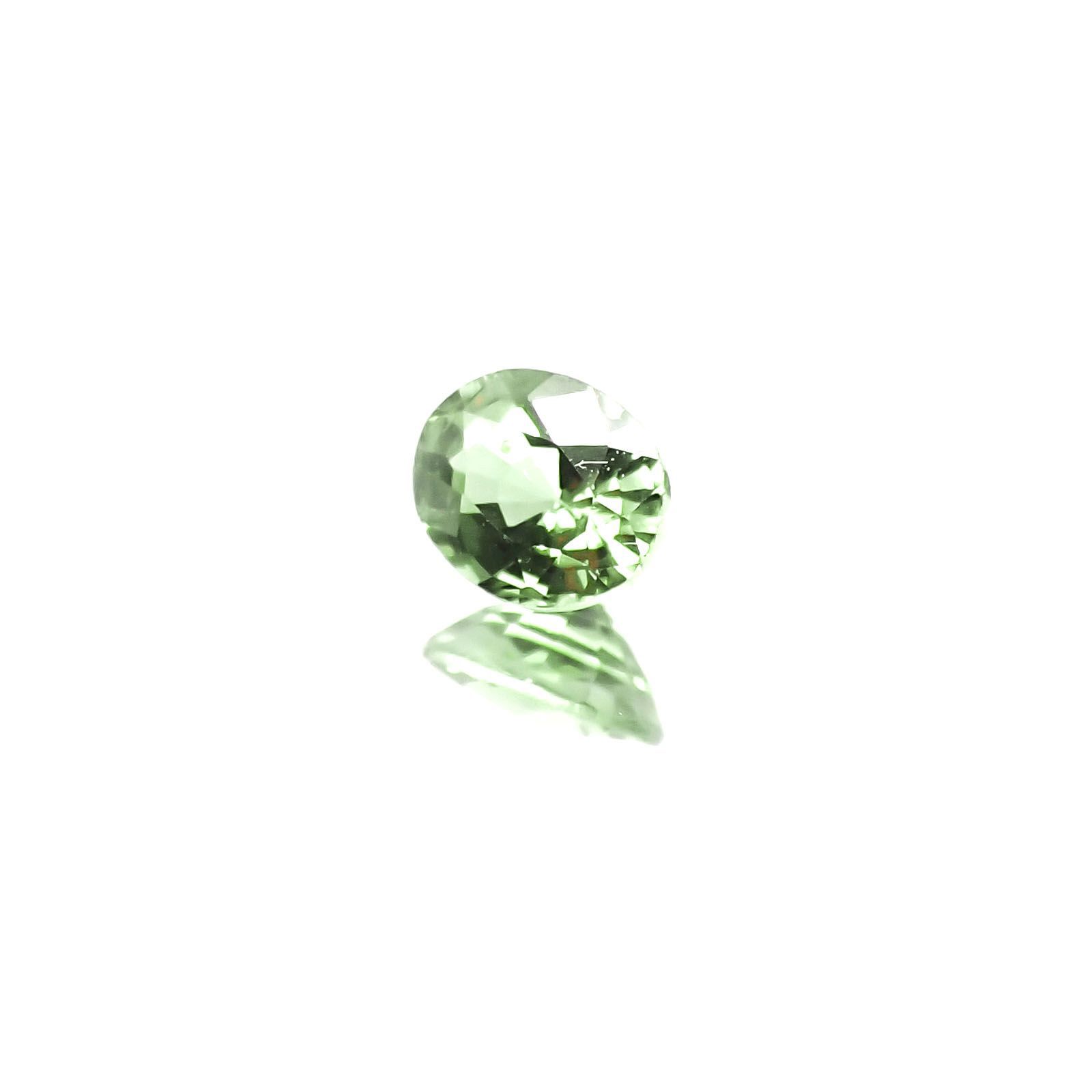 アレキサンドライト マダガスカル産 ルース 0.26ct[20106990]4.1×3.3mm前後