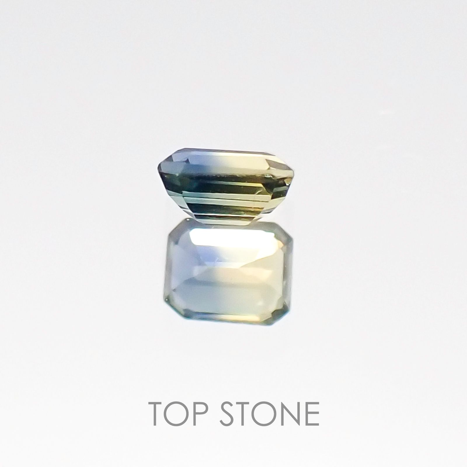 バイカラーサファイア タンザニア産 ルース 0.12ct[20106691]3×2.4mm前後