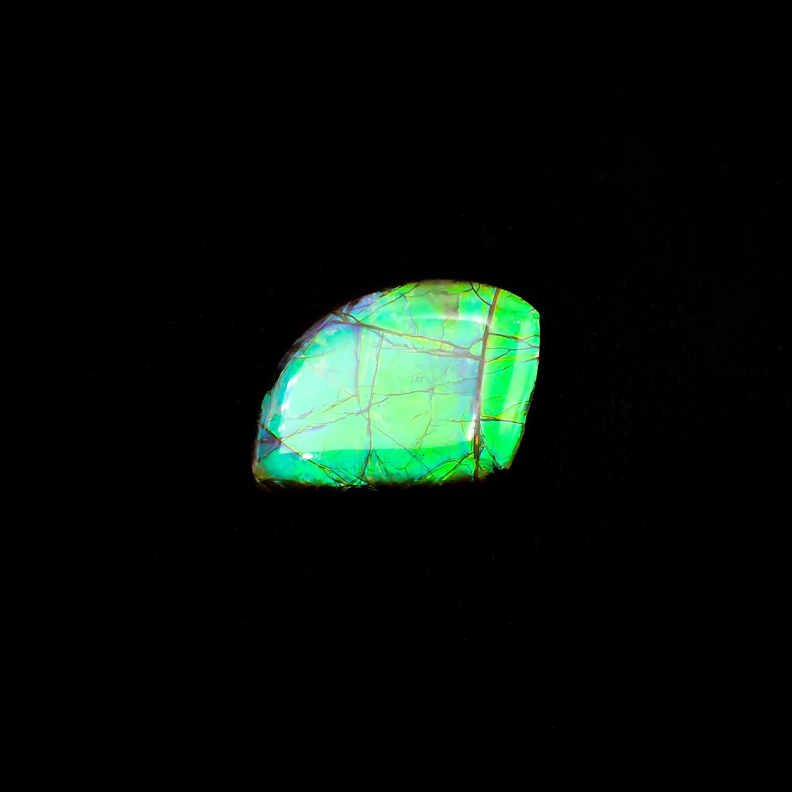 ◇フリーフォーム◇アンモライト トリプレット カナダ産 20.41ct [220817487]28.9x19mm前後