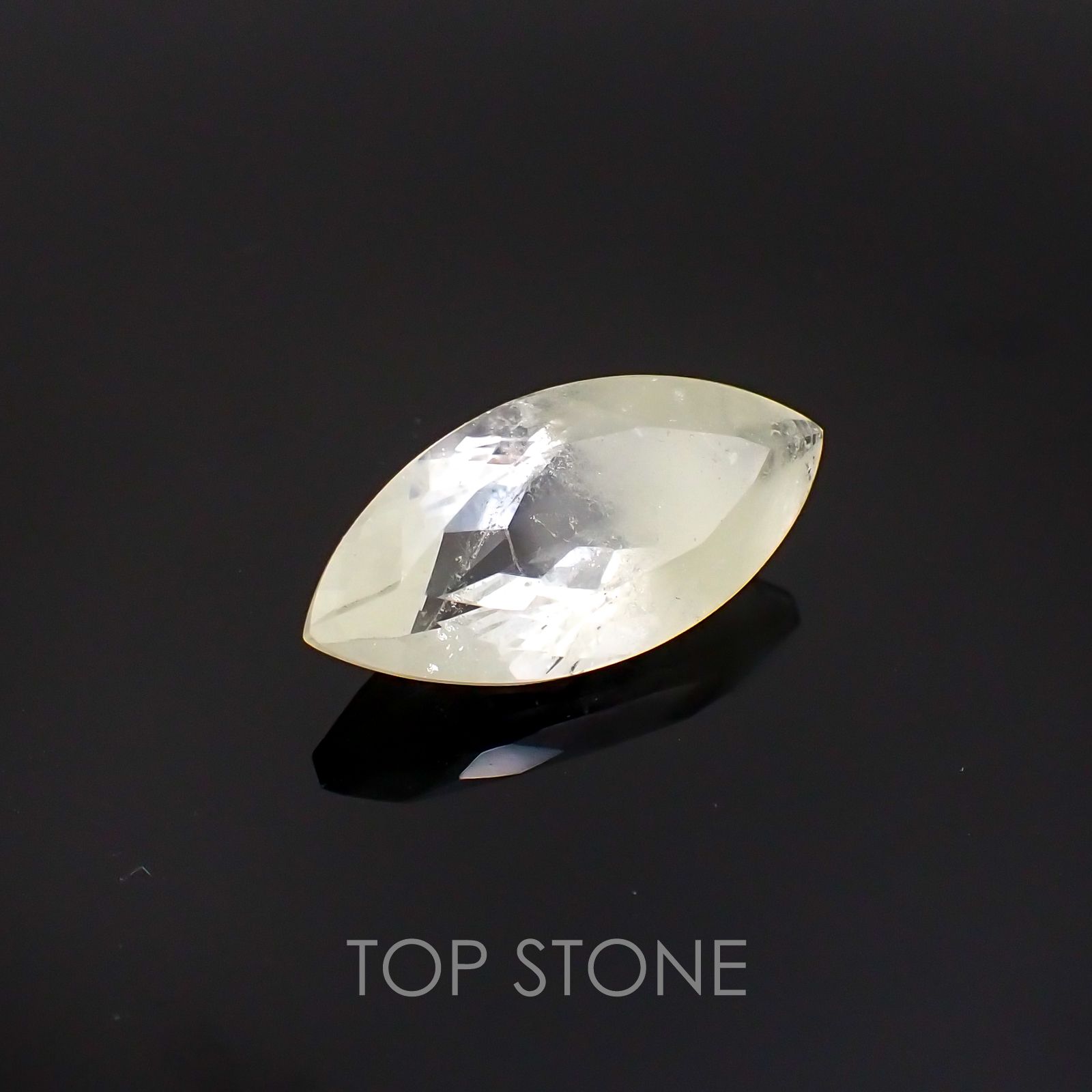 サルファーインクォーツ ブラジル産 ルース 6.68ct[20128697]19.9×9.5mm前後