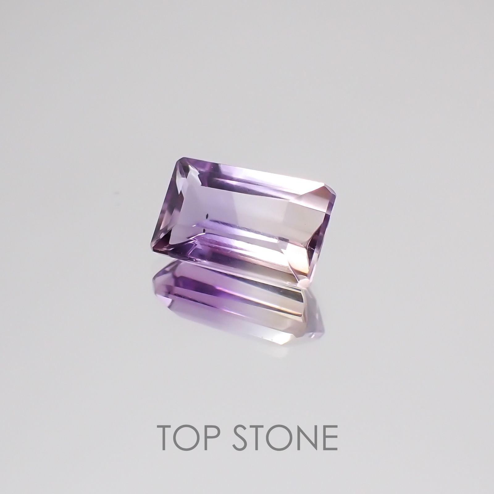 アワーグラスアメジスト モロッコ産 ルース 2.48ct[21038591]10.1×6.2mm前後
