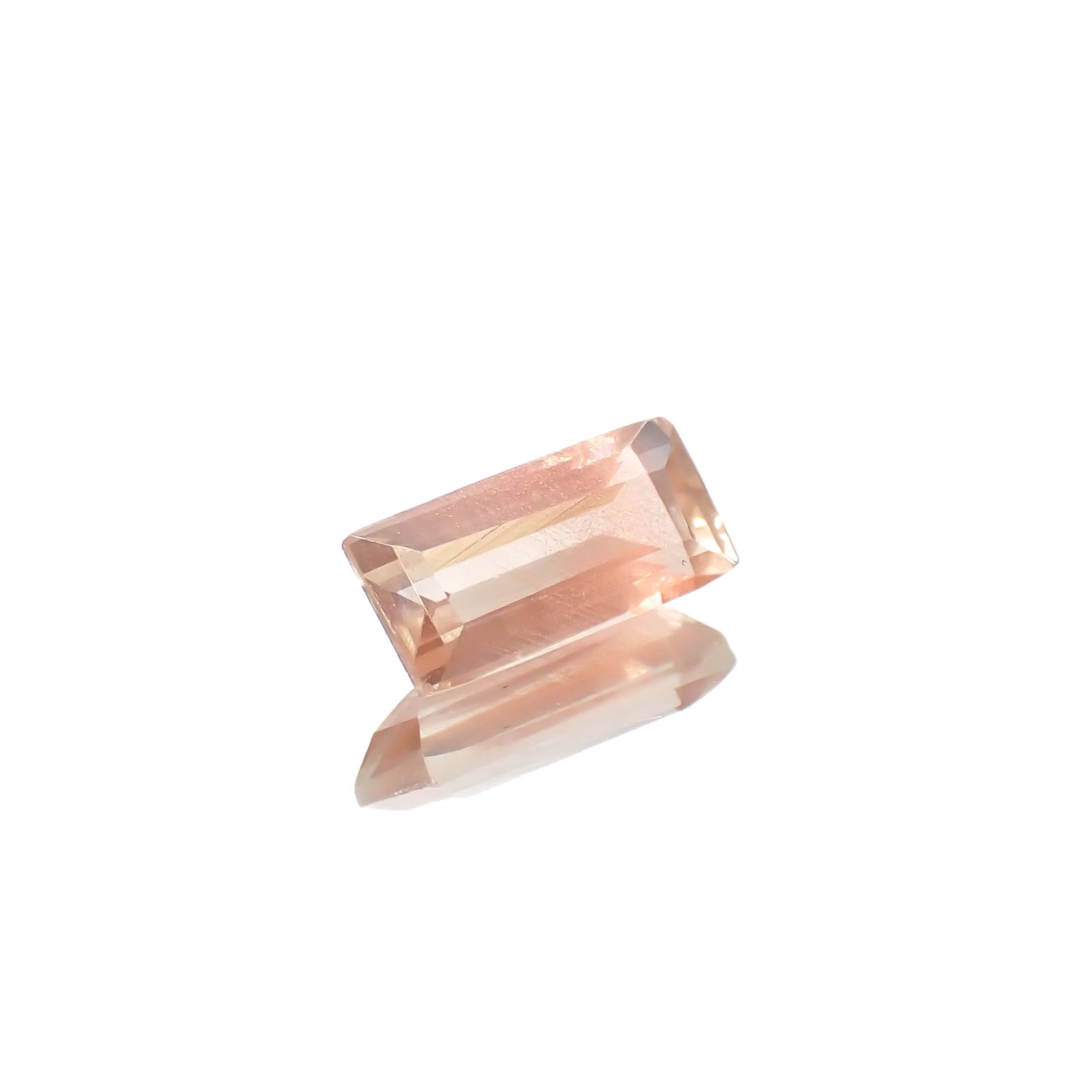 オレゴンサンストーン アメリカ・オレゴン州産 0.73ct[240628206]8x3.9mm前後