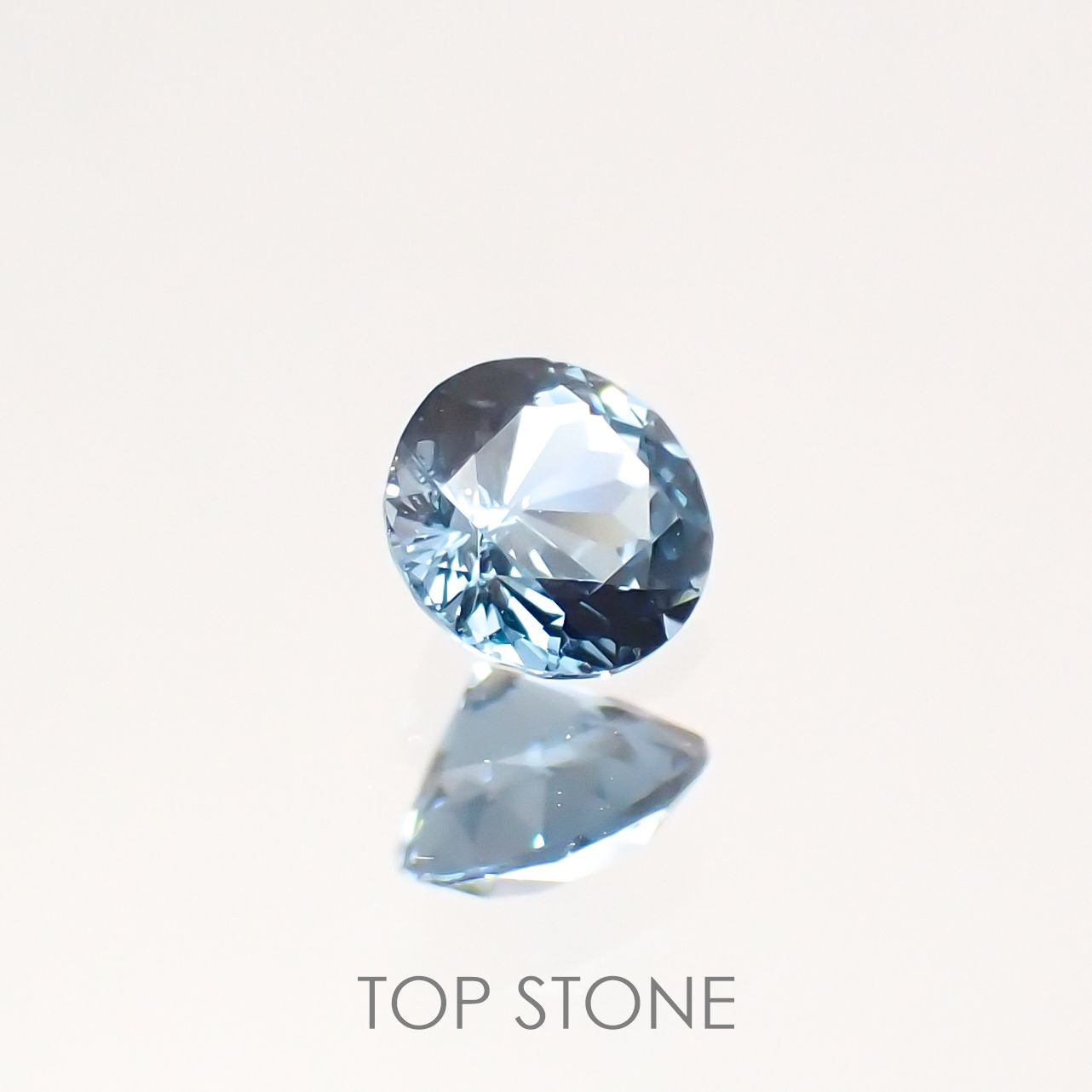 グレイッシュブルースピネル ビルマ産 ルース 0.25ct[210913136]3.9×3.9mm前後