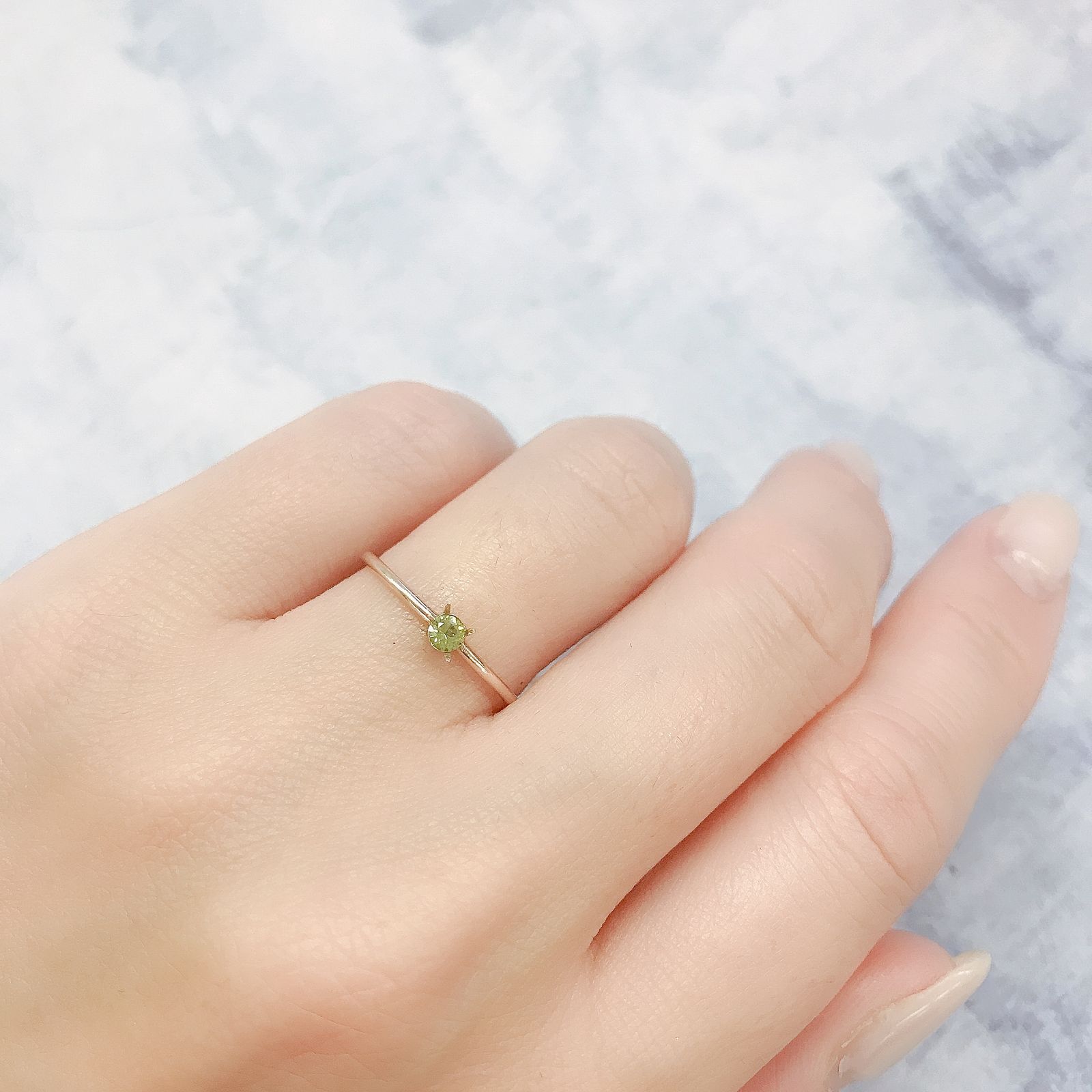 パラサイティックペリドット(宝石名ペリドット)採取地：ロシア 0.084ct 識別済[220616229]2.7x2.7mm前後