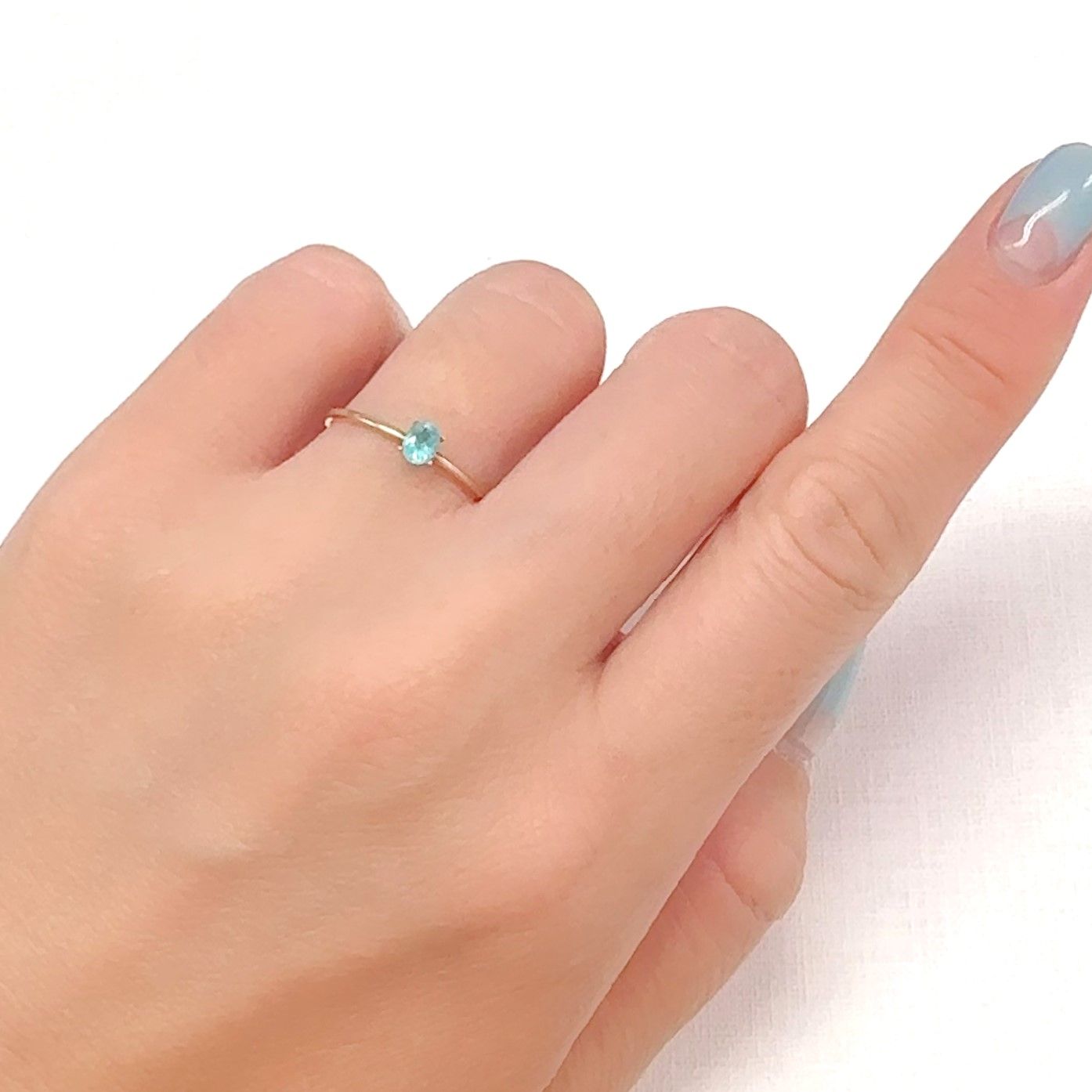パライバトルマリン ブラジル・パライバ州バターリャ鉱山産 0.22ct[240928756]4.2x3.2mm前後