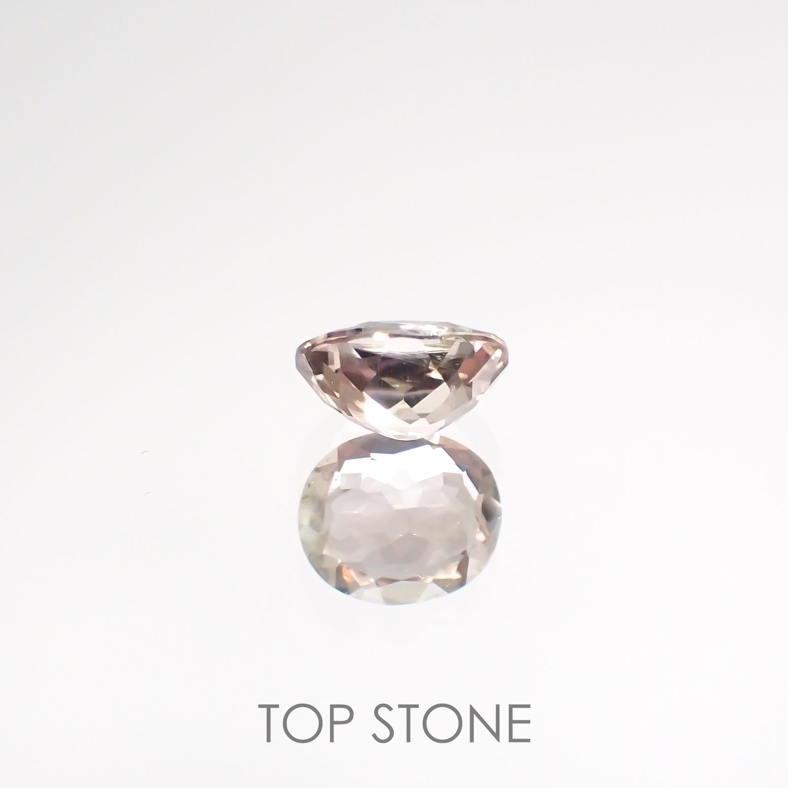 ダイアスポア カラーチェンジ(宝石名ダイアスポア) トルコ産 0.94ct 識別済[210812414]6.6×5.6mm前後