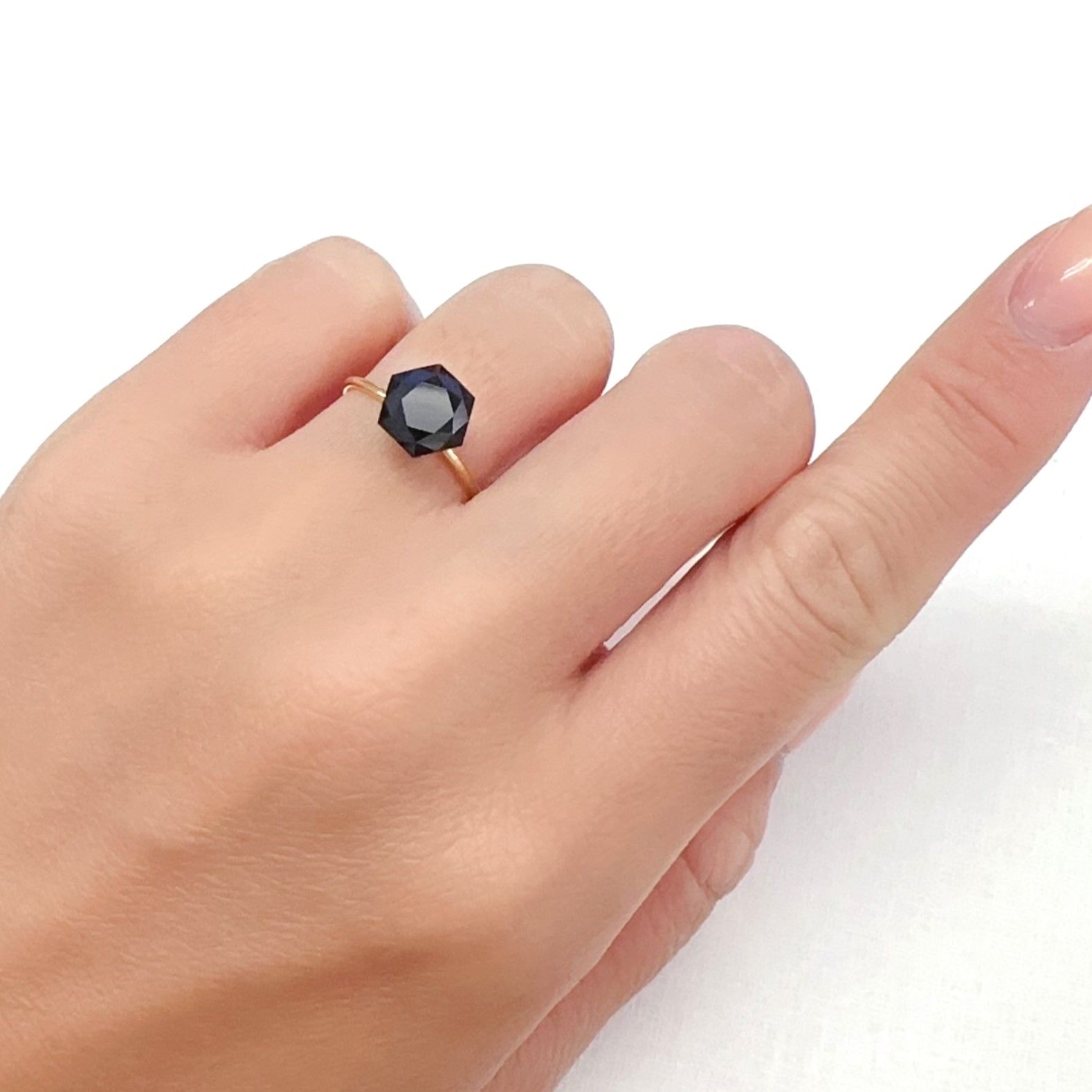 ◇ヘキサゴンカット◇モリオン チベット産 2.20ct[240427367]7.9x7.9mm前後