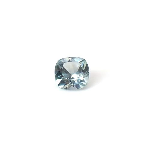モンタナサファイア(宝石名サファイア)アメリカ・モンタナ州産 識別済 0.48ct / 4.4x4.4mm前後 [260216654]