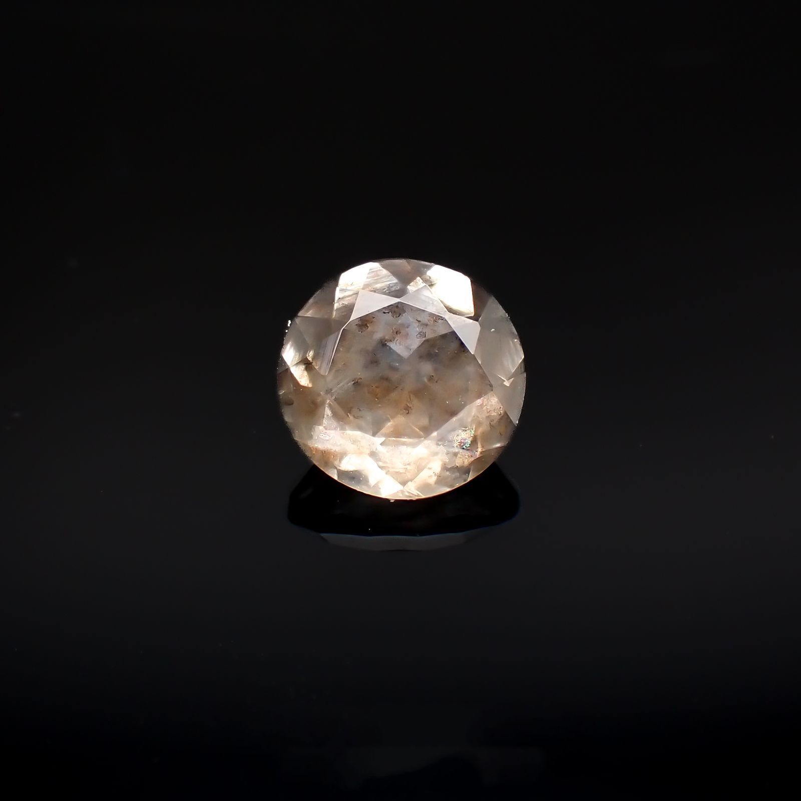 アベンチュリンアクアマリン ナイジェリア産 0.64ct[220917716]5.9x5.8mm前後