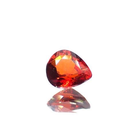 クリノヒューマイト(宝石名クリノヒューマイト)パキスタン産 0.62ct 識別済[220115583]5.8x4.8mm前後