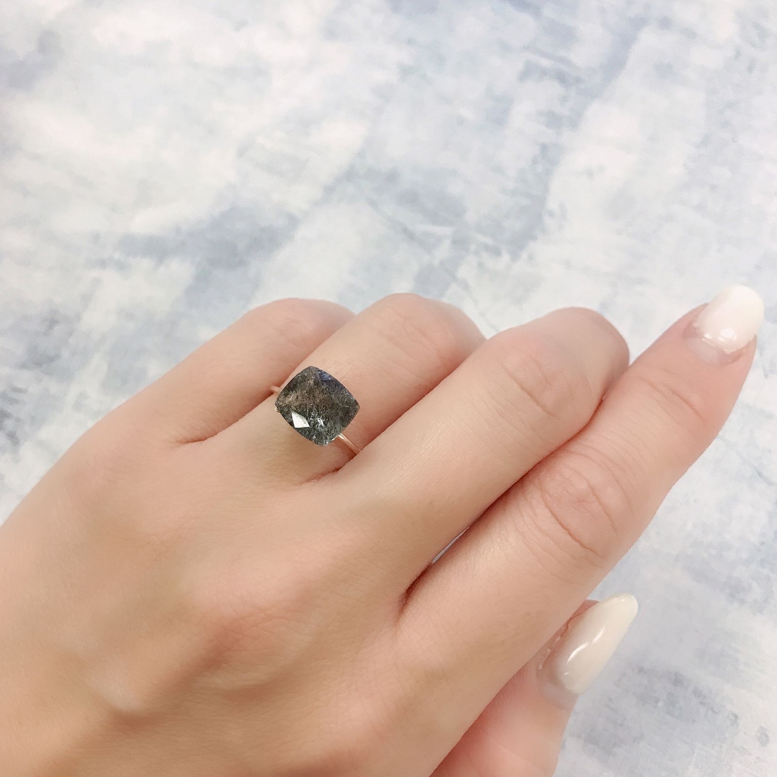 モスアクアマリン ブラジル産 2.89ct[220716802]10.1x8.4mm前後