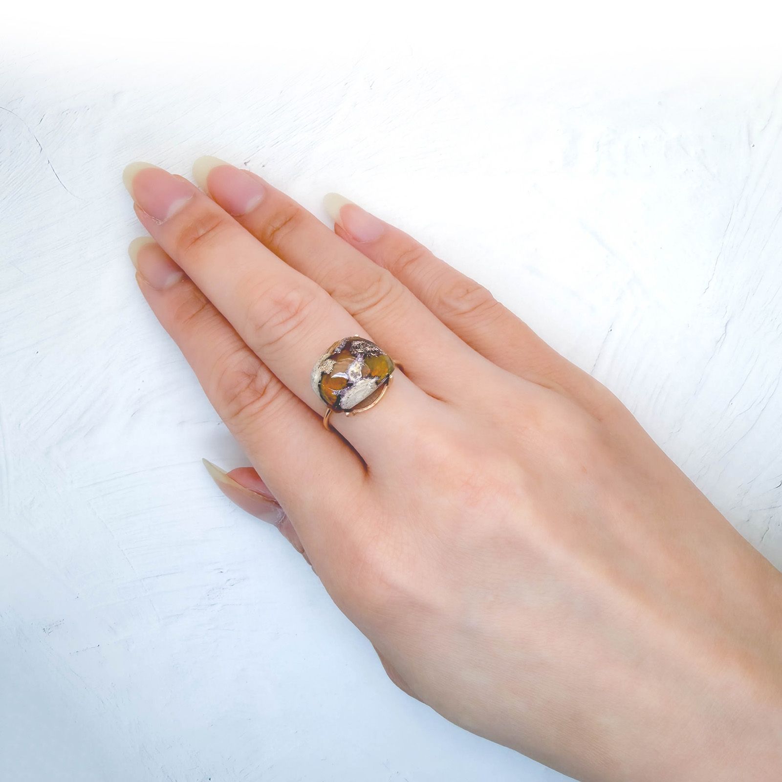 カンテラオパール メキシコ産 6.44ct / 14.1x10.7mm前後 [260933088]