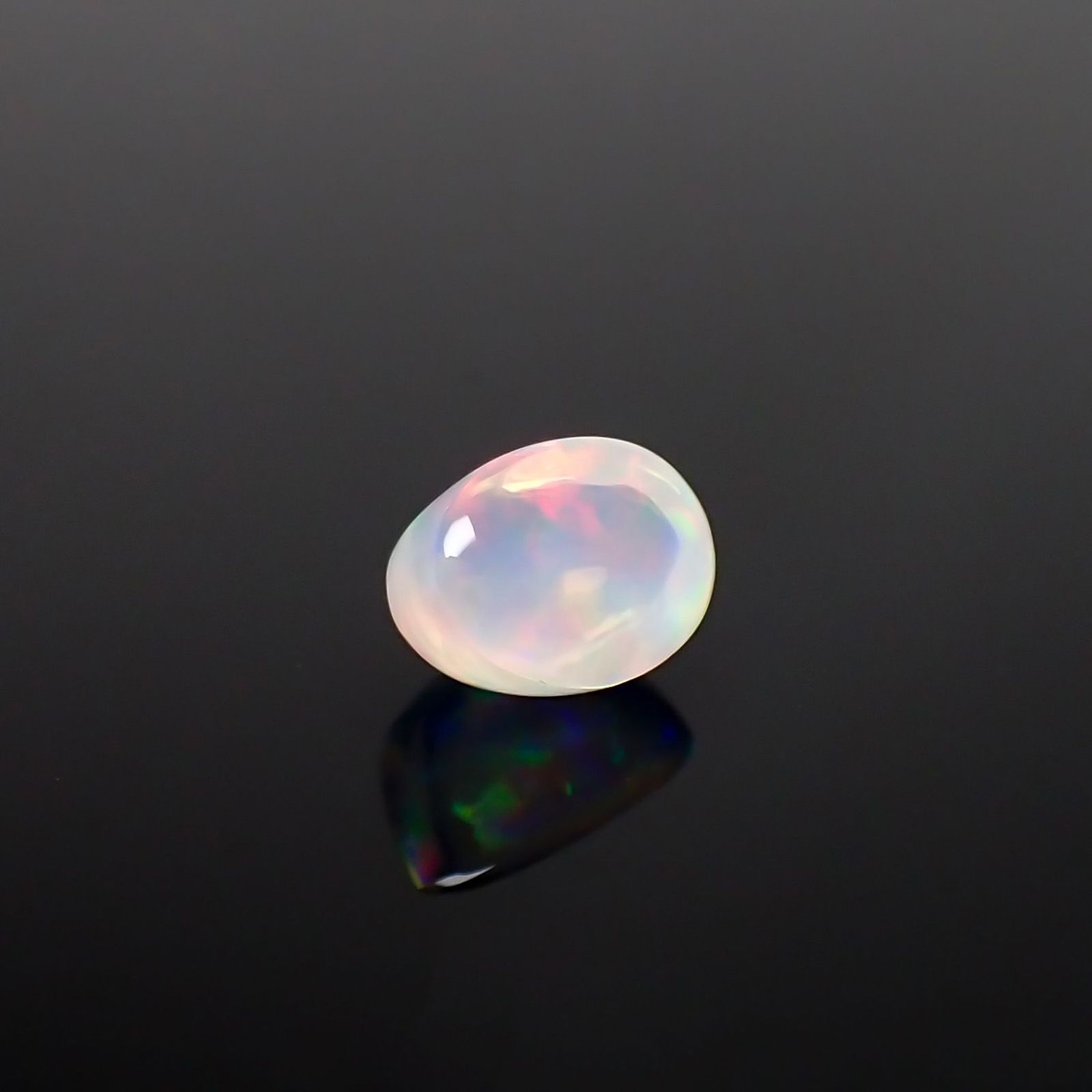 メキシコオパール(宝石名オパール) メキシコ産 ソ付(彩珠) 1.488ct / 7.9x5.9mm前後 [210712133]
