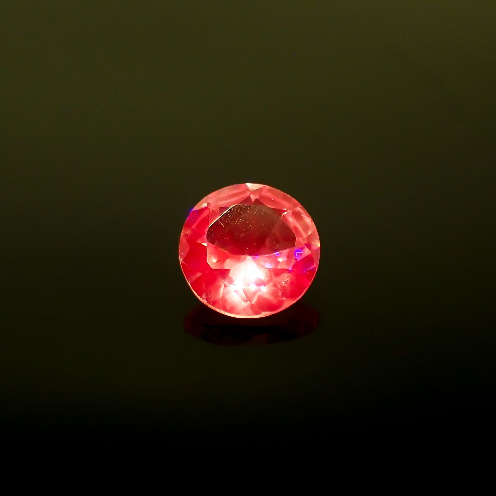 シルキーピンクスピネル タンザニア産 0.44ct[231224959]5x4.9mm前後