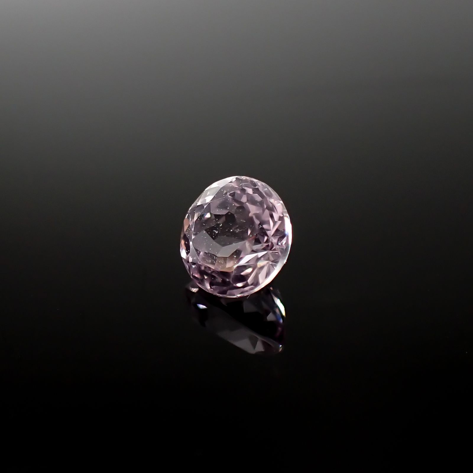 クンツァイト アフガニスタン産 1.15ct[240125352]6.3x6.3mm前後