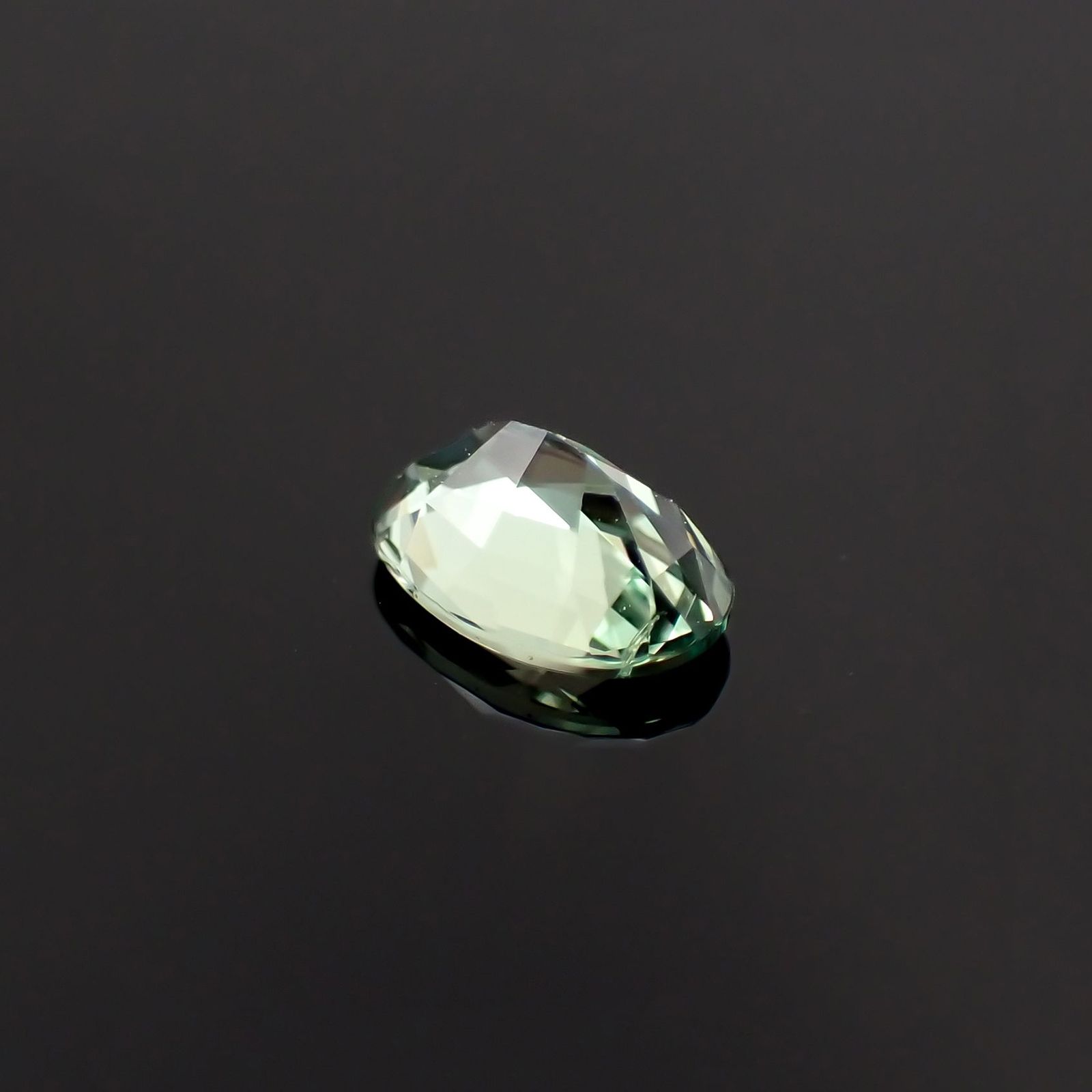 アレキサンドライト(宝石名アレキサンドライト)ブラジル産 GIA鑑付 0.54ct / 6.19x4.12mm前後 [230823163]