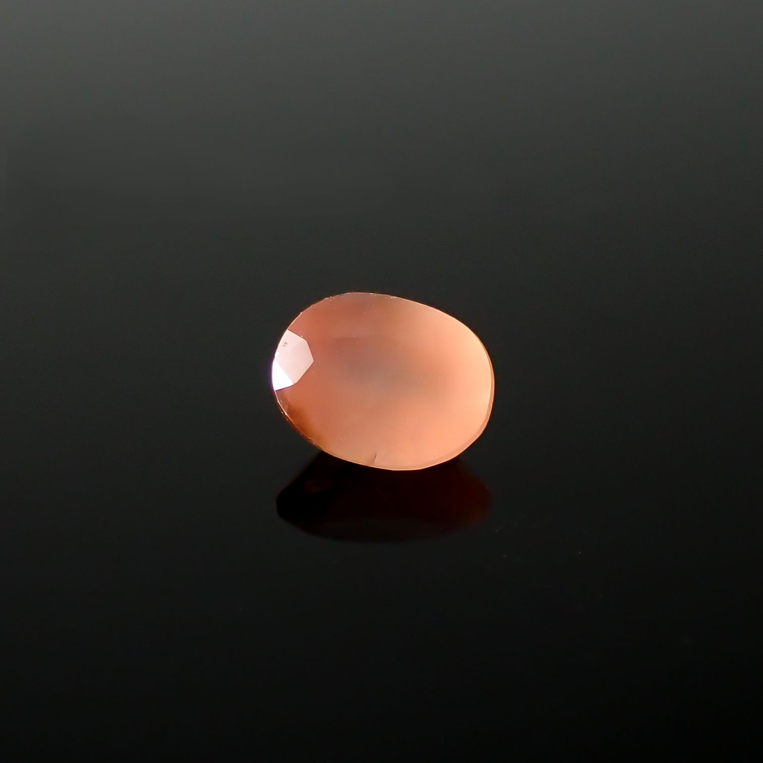 ロードクロサイト 日本・北海道産 0.54ct[240125331]5.6x4.2mm前後