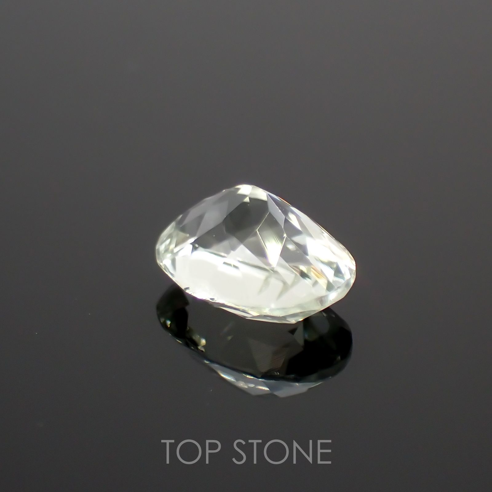 シリマナイト(宝石名シリマナイト)インド産 1.51ct 識別済[211113699]8.1x6mm前後