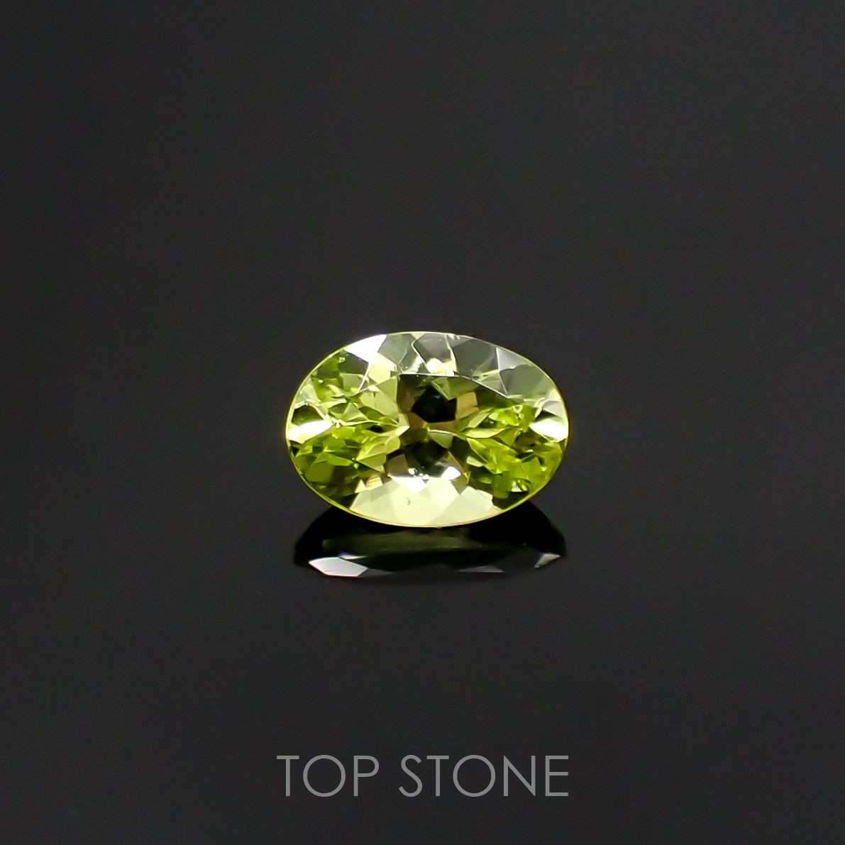 パロットクリソベリル(宝石名クリソベリル) インド産 0.77ct 識別済[210711516]6.8×4.7mm前後
