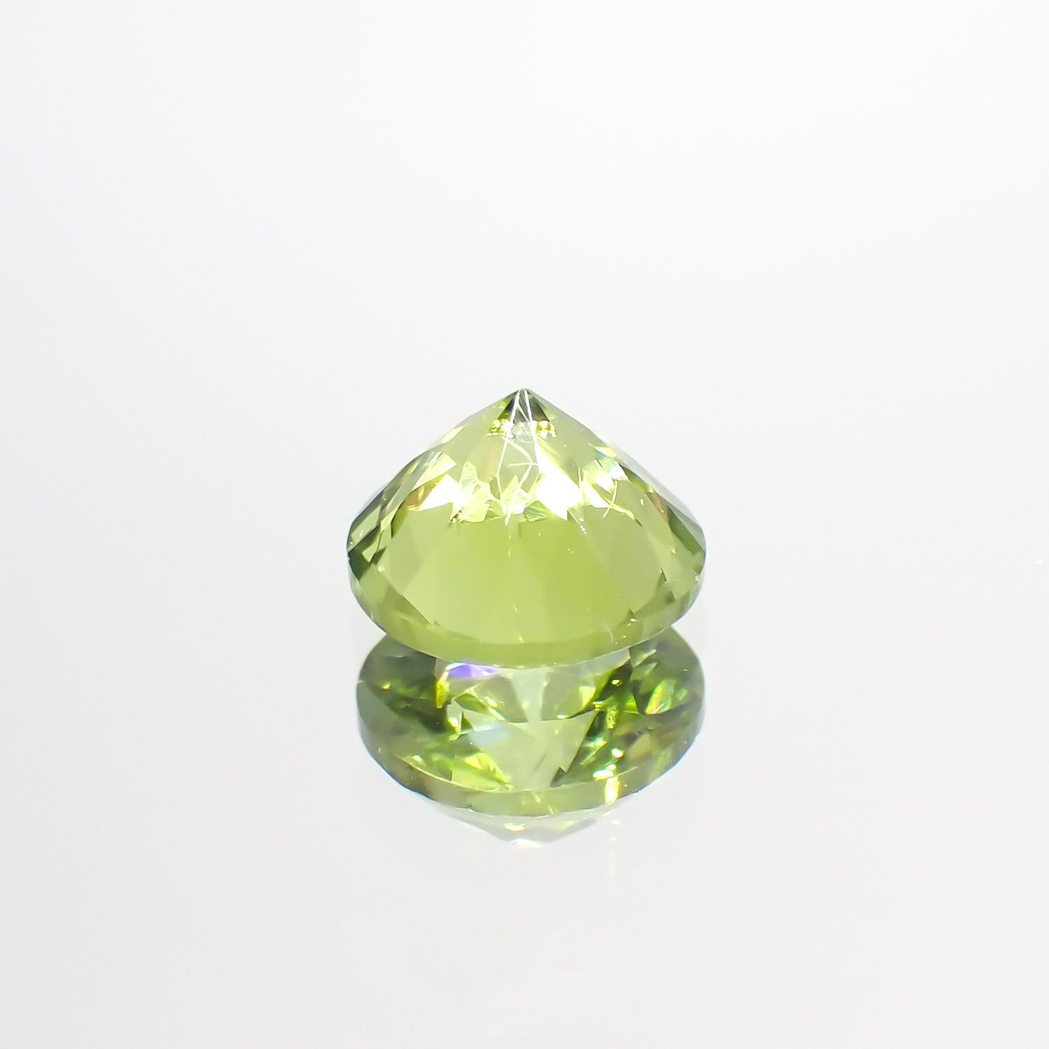 ペリドット(宝石名ペリドット) パキスタン産 1.11ct 識別済[210813071]6.4×6.4mm前後